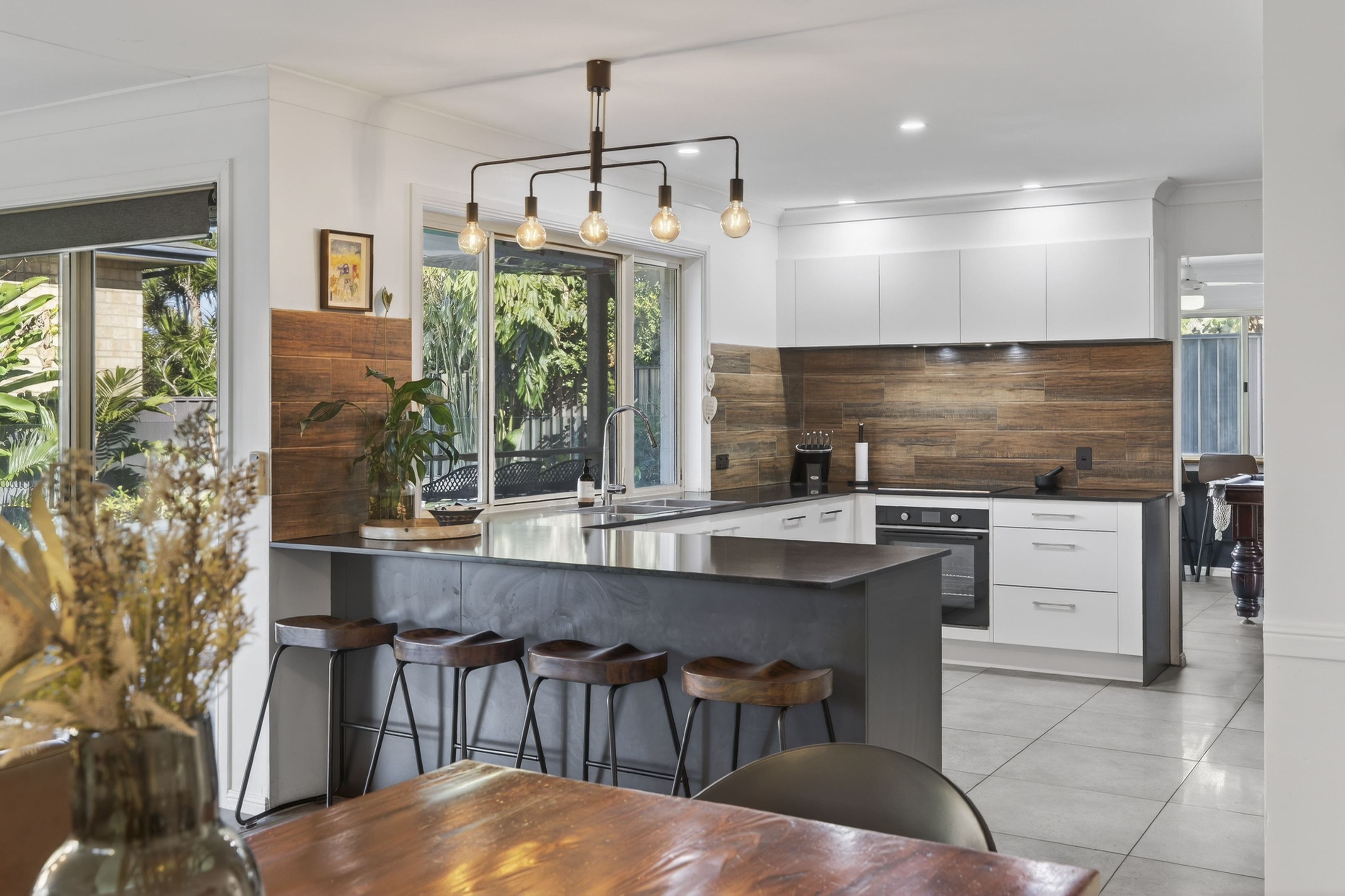 5-bedroom house at 17 Paranka Drive North, Cleveland, Qld, 4163, Redland, Queensland