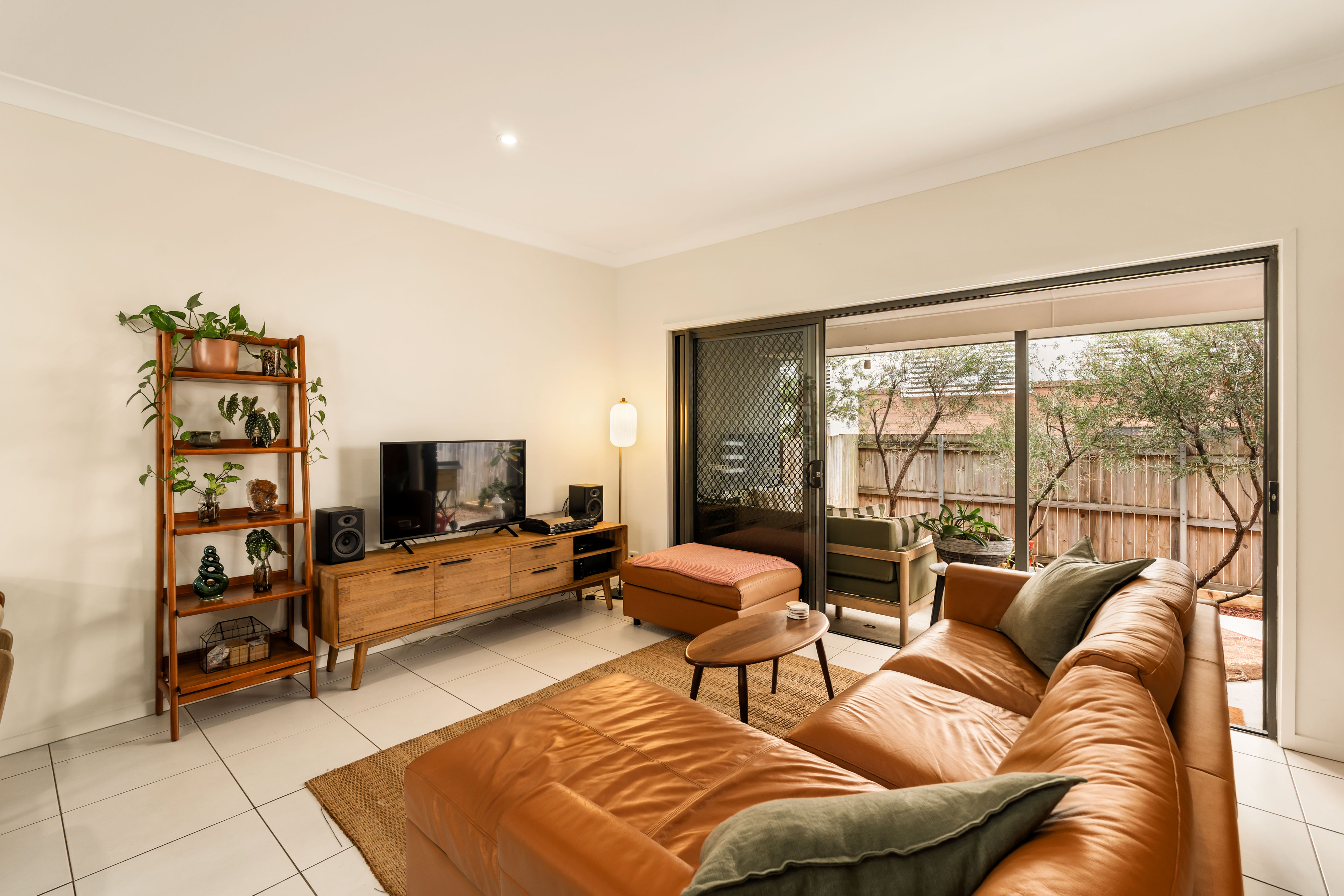 TOWNHOUSE 40 21 RENSBURG STREET, BRIGHTON QLD 4017 - Image 4