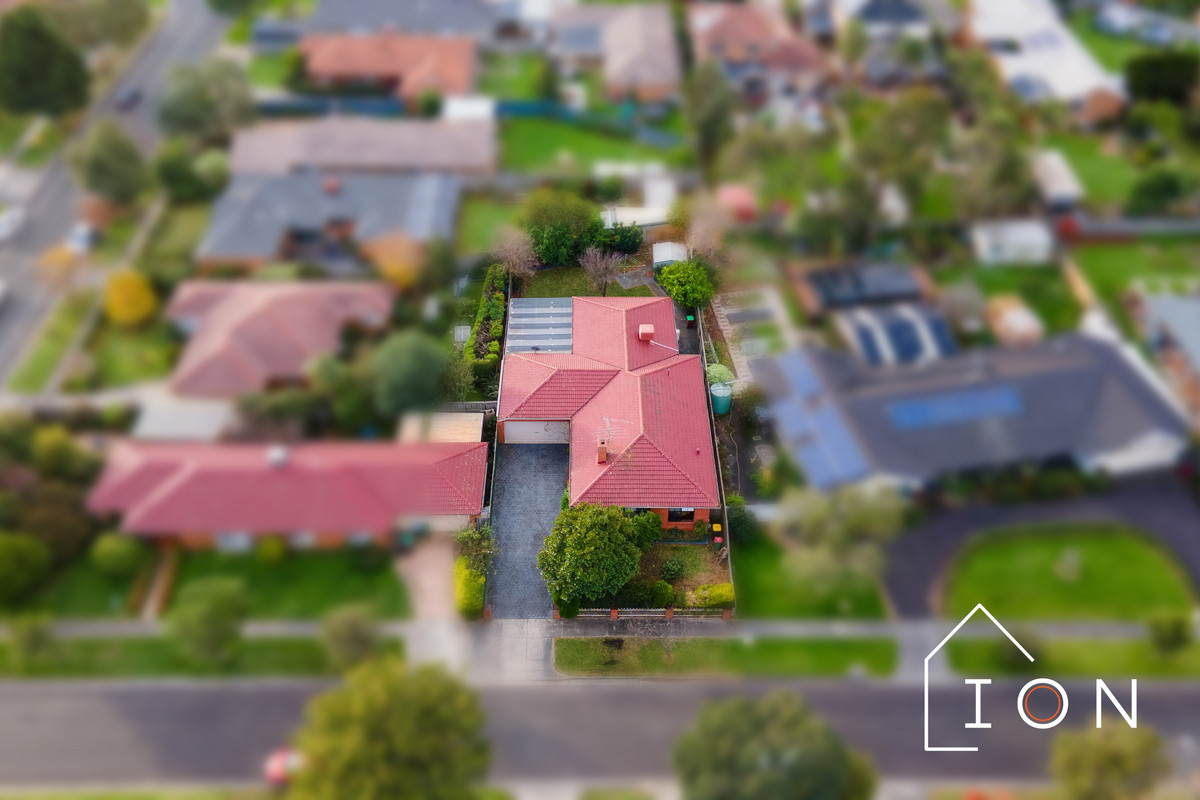 3-bedroom house at 1 MURNDAL COURT, Berwick VIC 3806, Casey, Victoria