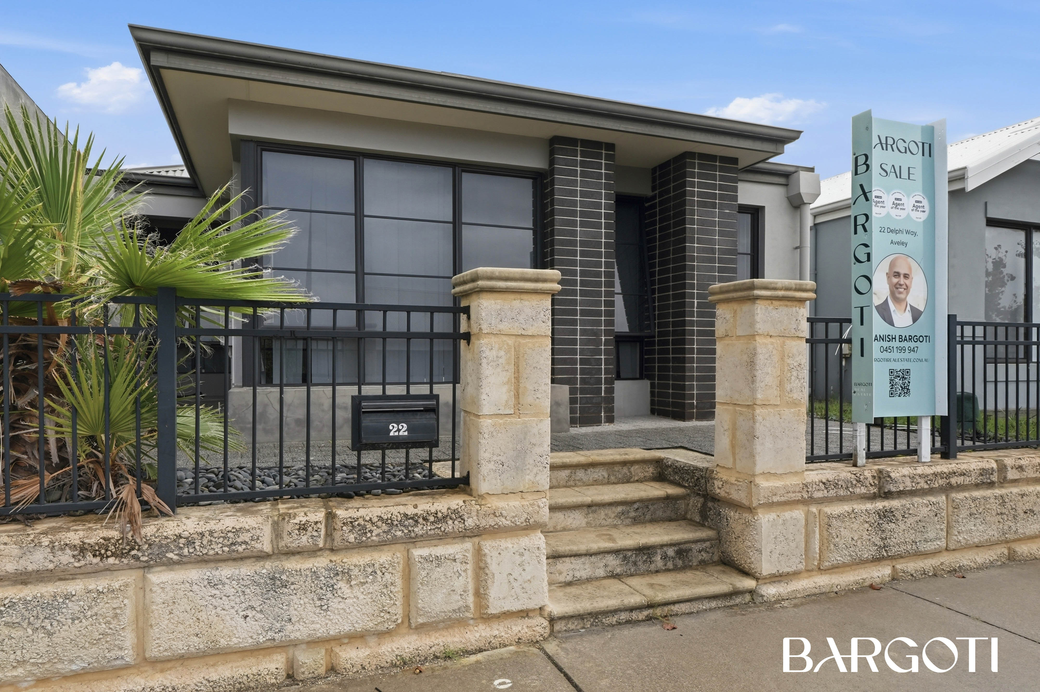 22 DELPHI WAY, Aveley WA 6069 - Image 1