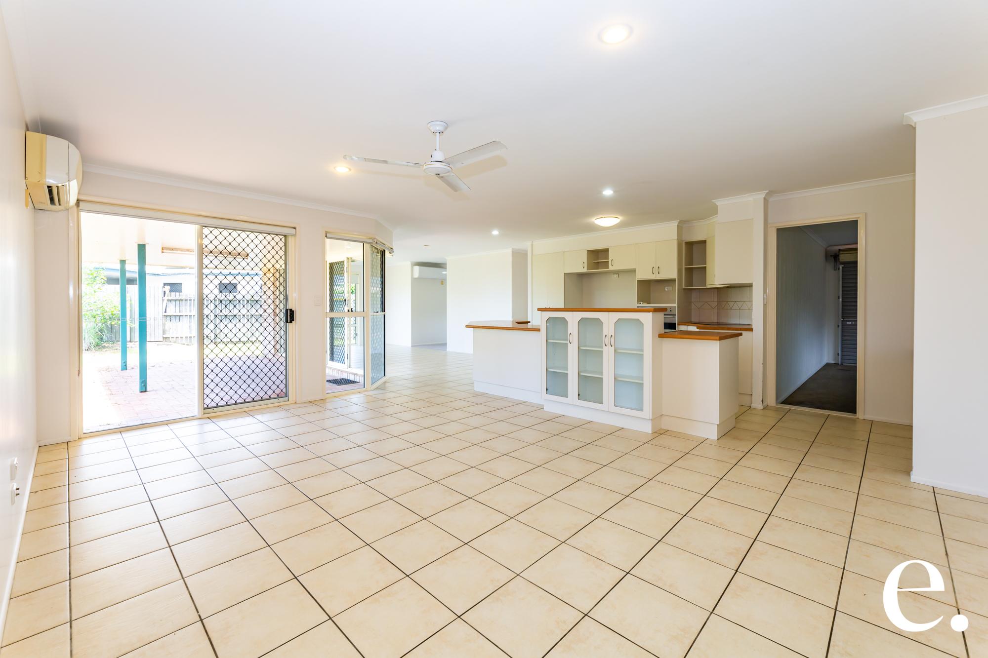 26 CHANCELLOR DRIVE, Avenell Heights QLD 4670 - Image 3