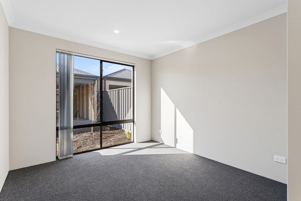 4-bedroom house at 40 Jewel Way, Banksia Grove, Wa, 6031, Wanneroo, Western Australia