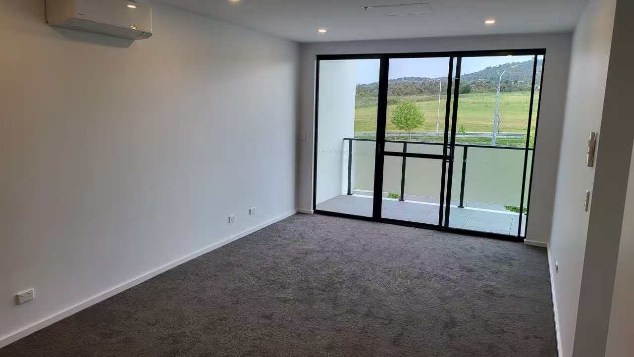 2 Bedroom/170 John Gorton Drive, Coombs, Act, 2611 - Image 2