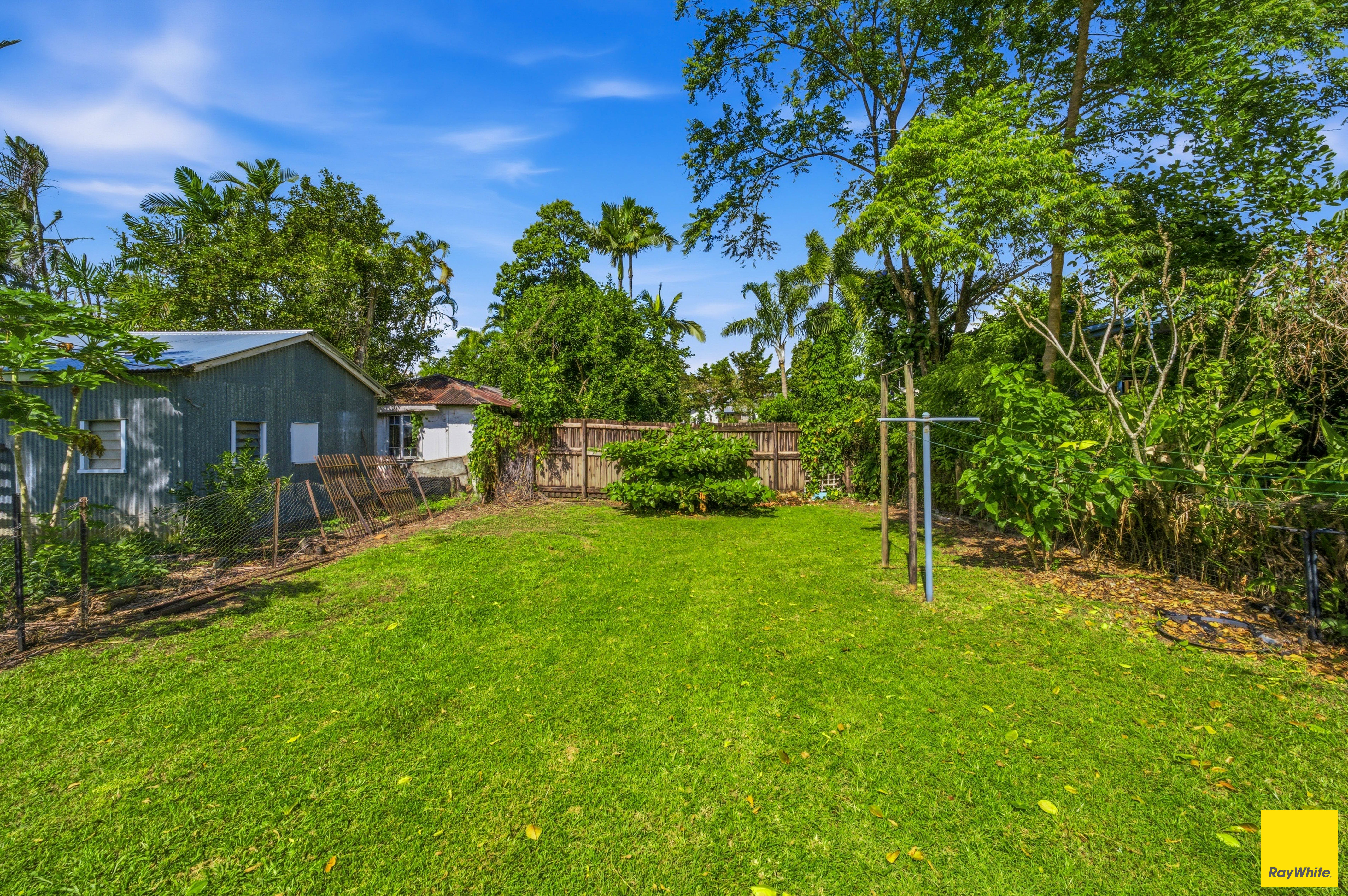 5-bedroom house at 49 Charles Street, Parramatta Park QLD 4870, Cairns, Queensland