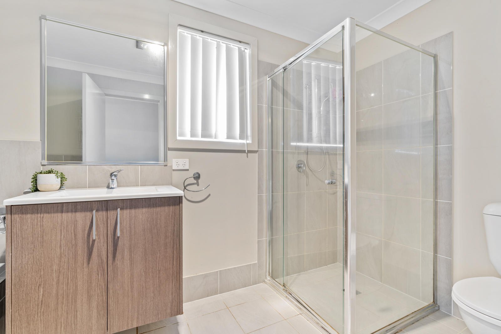 70 BAGNALL STREET, Gregory Hills NSW 2557 - Image 5