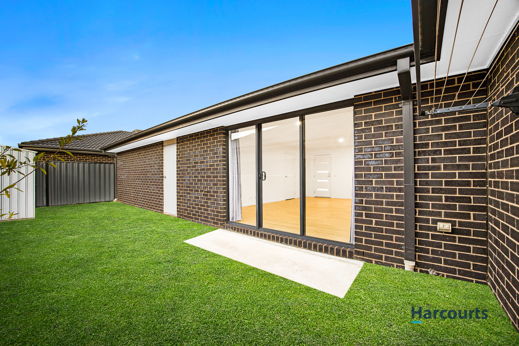3-bedroom unit at 2 8 REDWOOD DRIVE, HOPPERS CROSSING VIC 3029, Wyndham, Victoria
