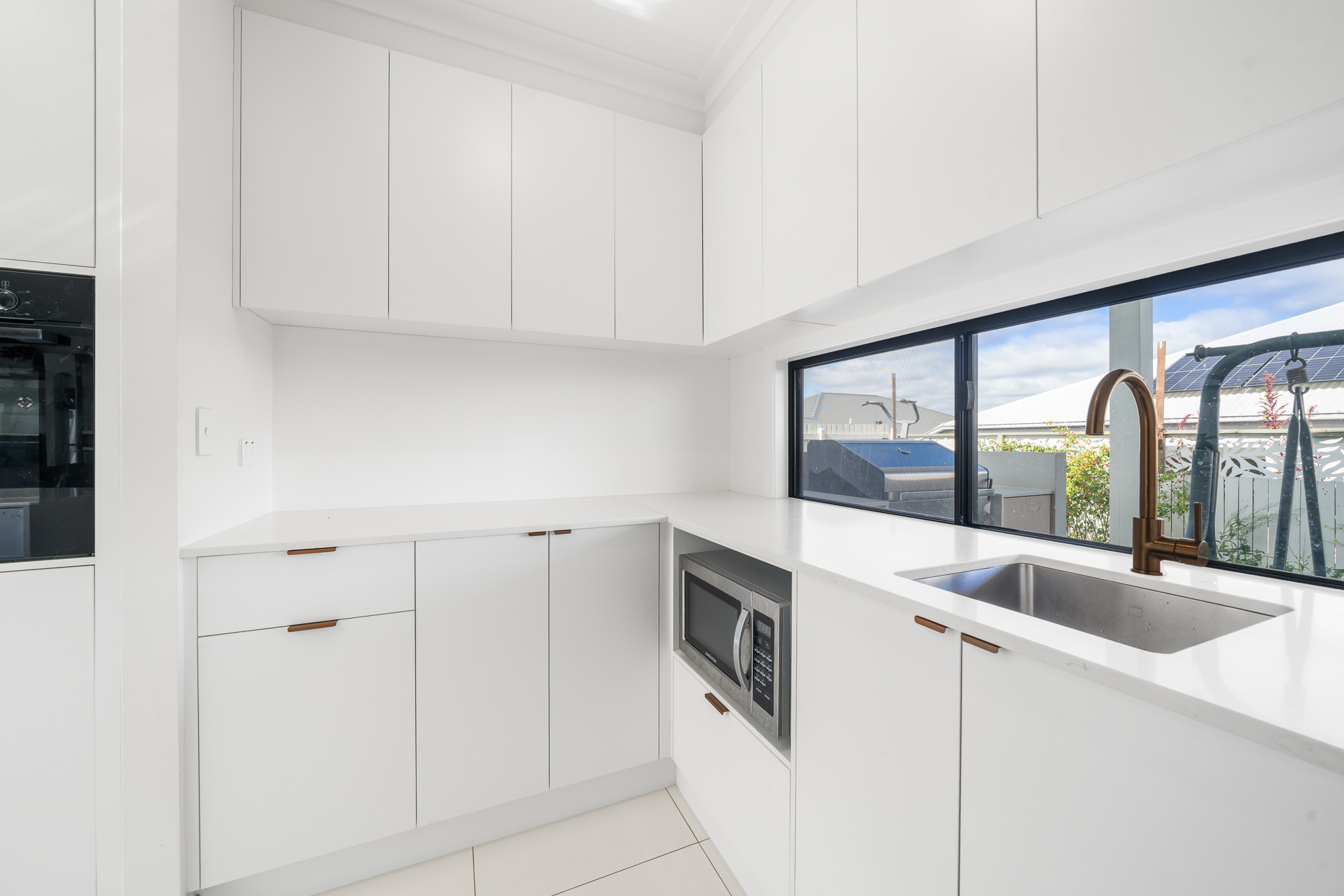 16 MCGRORY DRIVE, Kearneys Spring QLD 4350 - Image 7