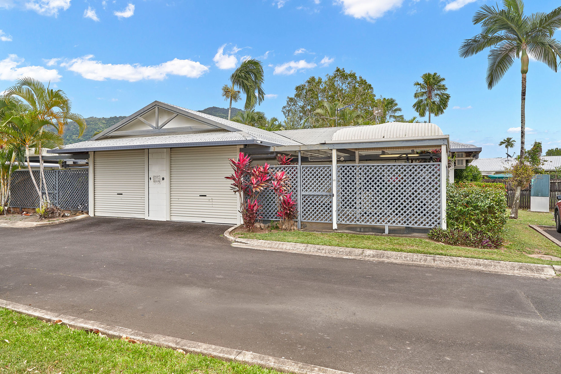 2-bedroom unit at 10/389-397 Mccoombe Street, Mooroobool, Qld, 4870, , Queensland