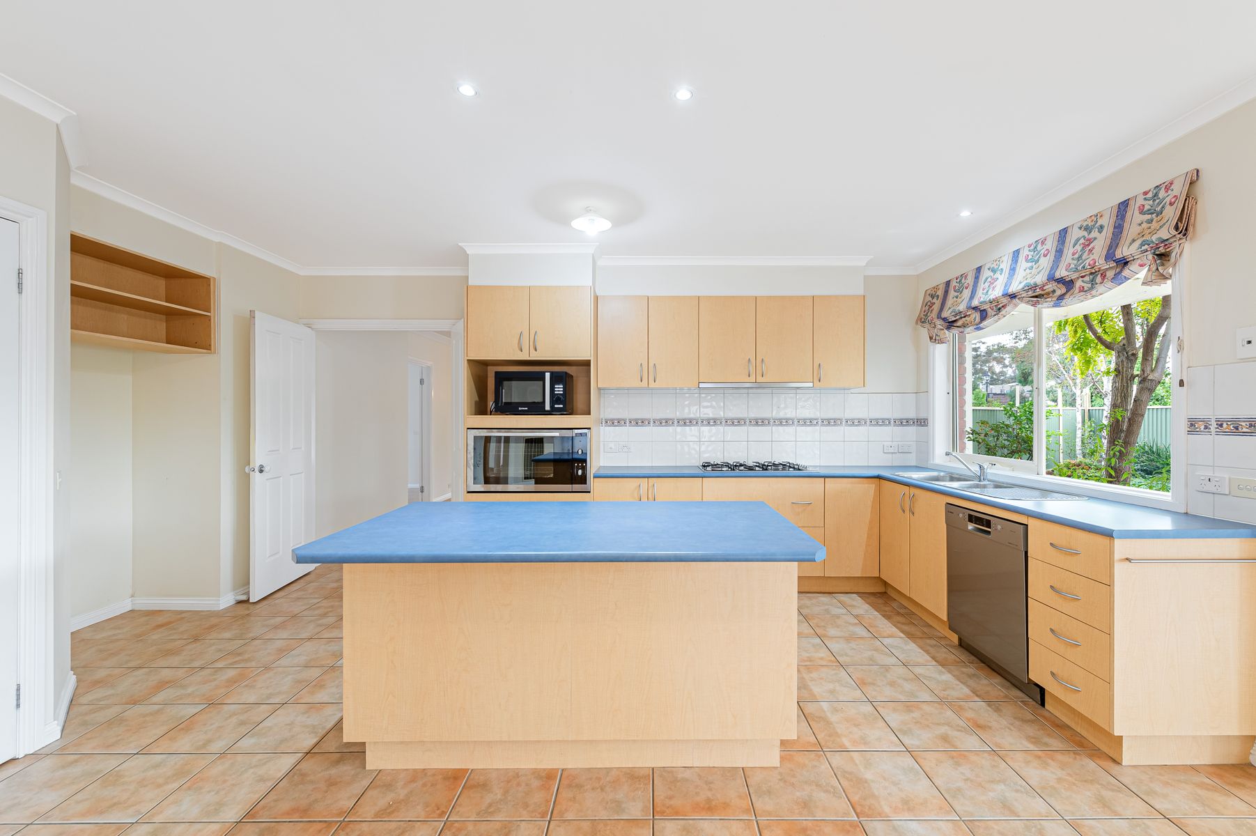 1 Tahara Court, Werribee, VIC 3030 - Image 7