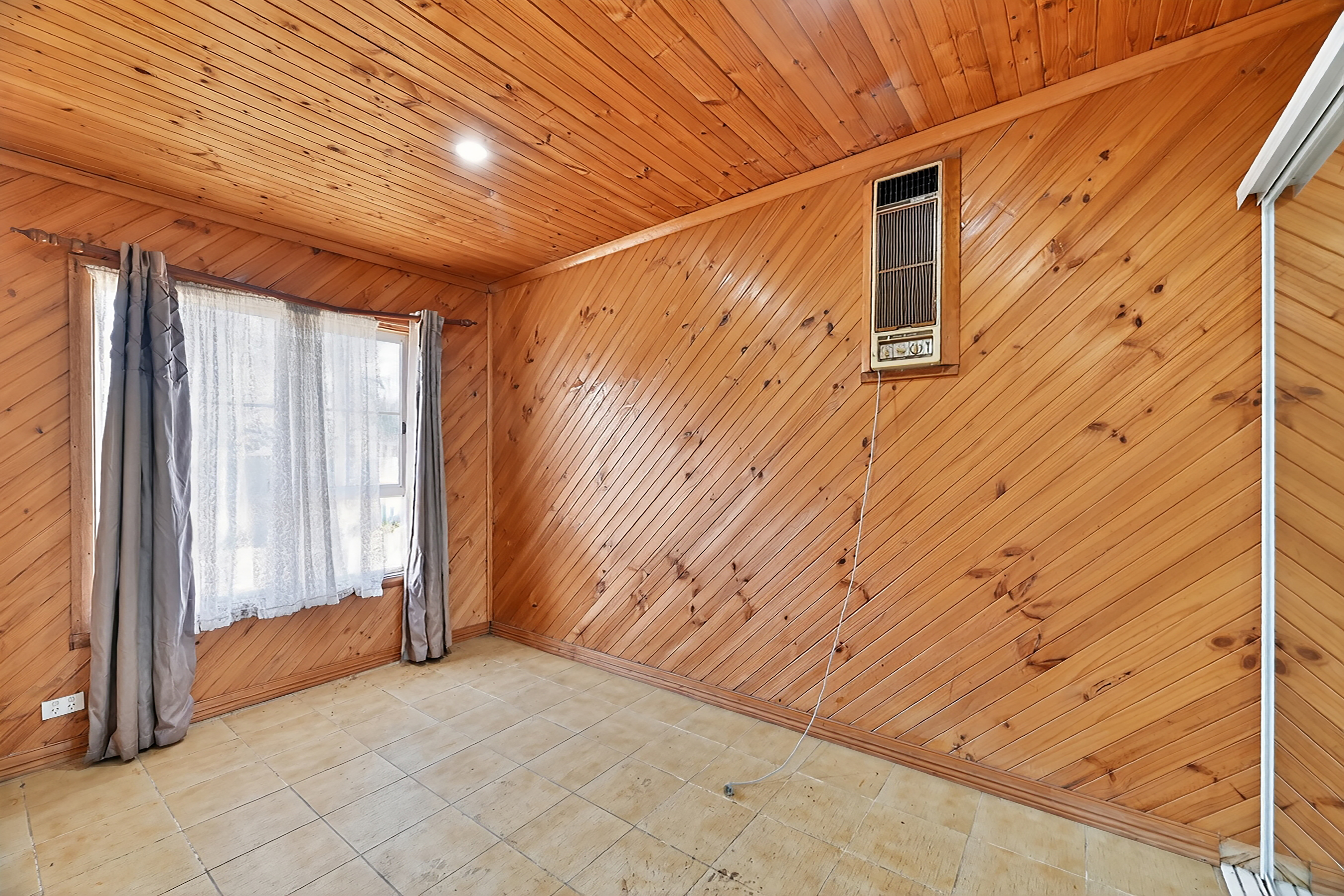 21 BILLINGHAM ROAD, Deer Park VIC 3023 - Image 8