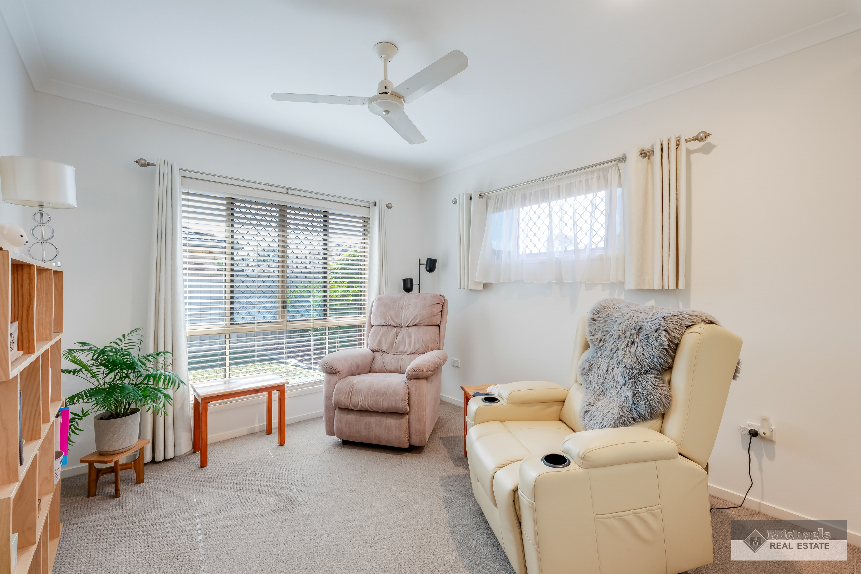 5 47 THABEBAN STREET, AVENELL HEIGHTS QLD 4670 - Image 5