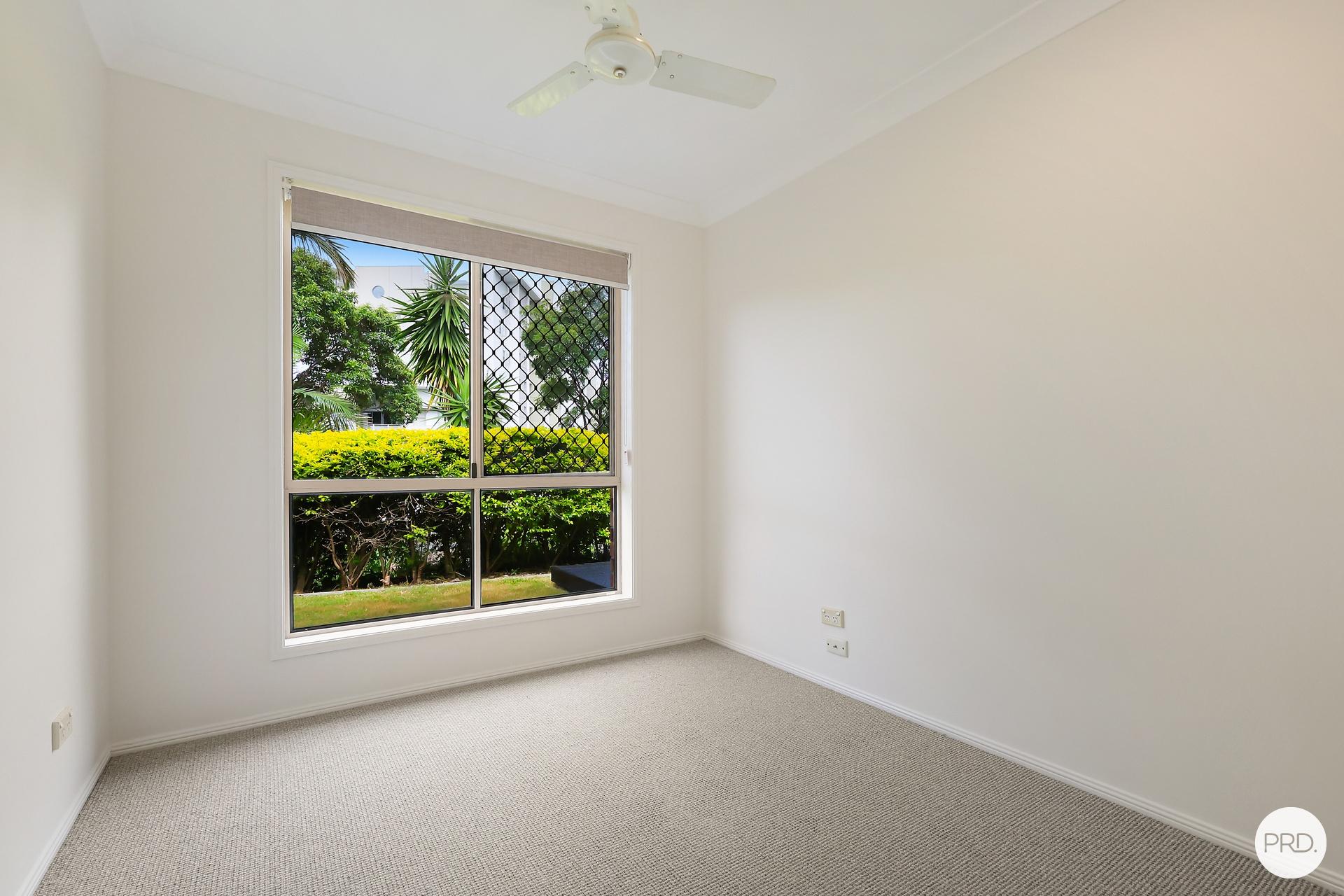 18 1 DOYALSON PLACE, HELENSVALE QLD 4212 - Image 6
