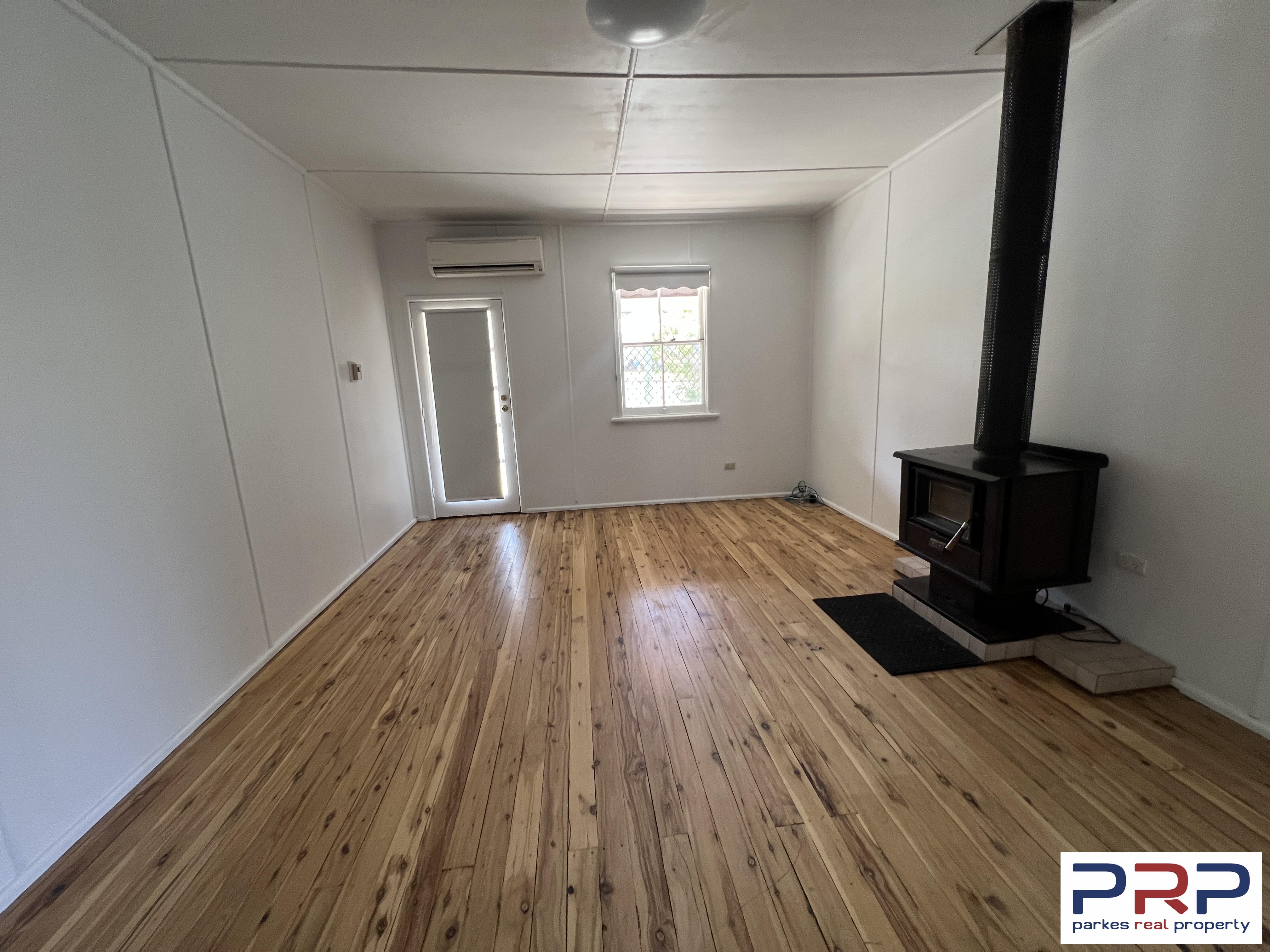 3-bedroom house at 7 Mitchell Street, Parkes, NSW 2870, Parkes, New South Wales