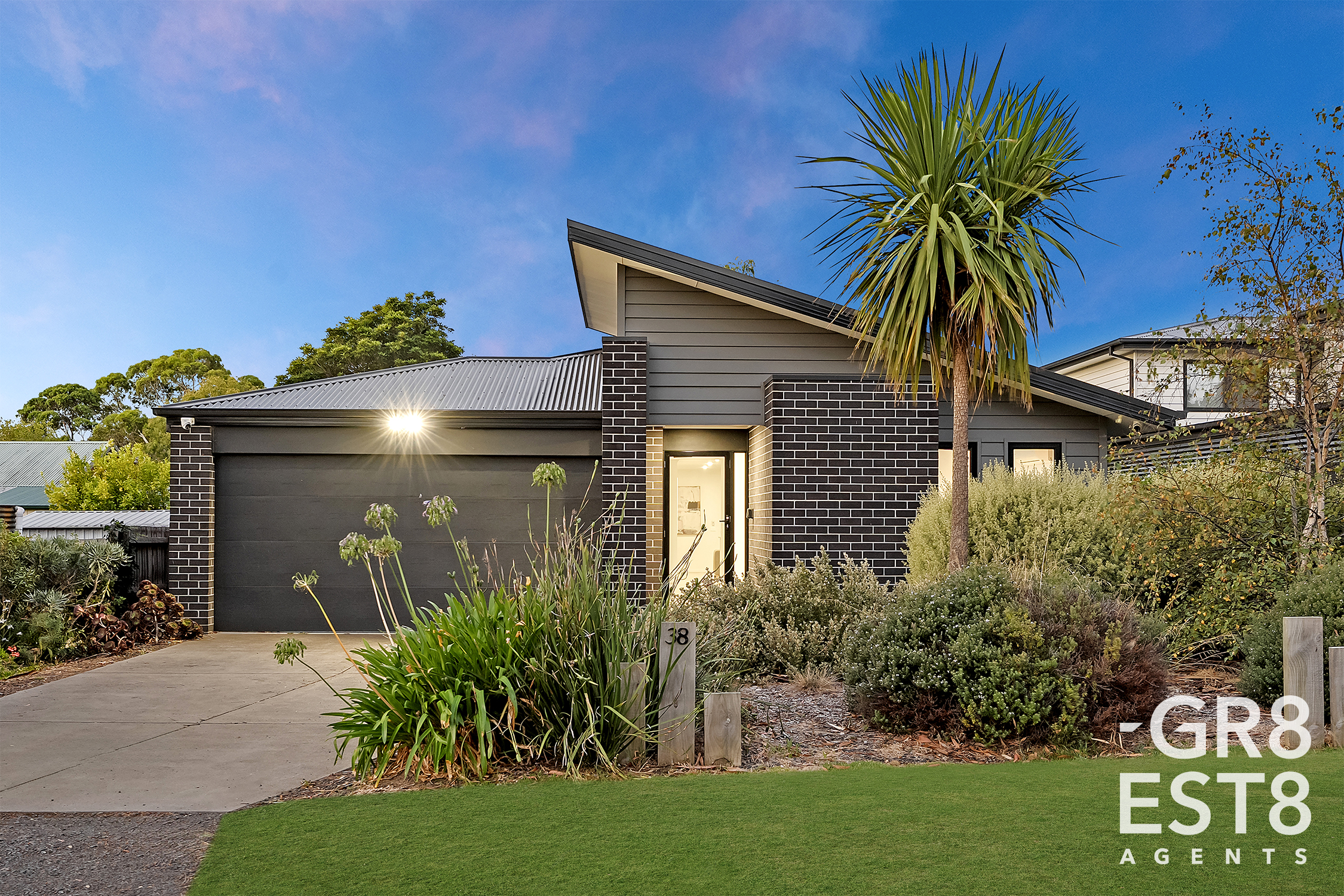 38 Koala Street, Cowes, VIC 3922 - Image 1