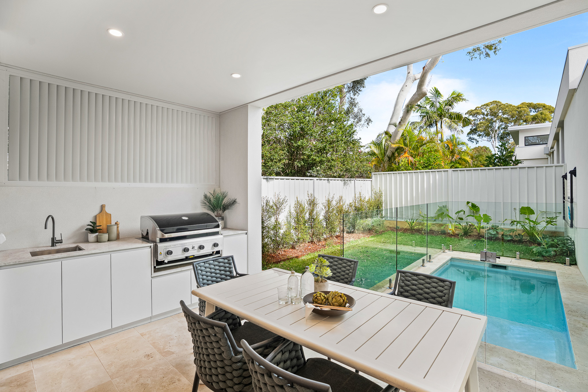 5-bedroom unit at 51 SAUNDERS BAY ROAD, Caringbah South NSW 2229, Sutherland, New South Wales