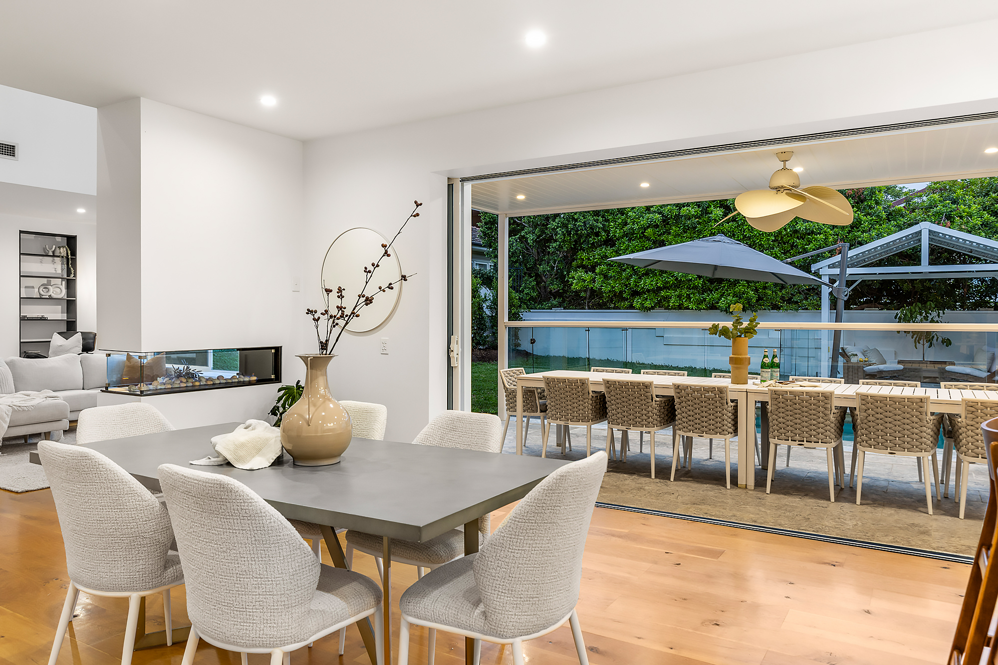 5-bedroom house at 61 SIRIUS STREET, Coorparoo QLD 4151, Brisbane, Queensland