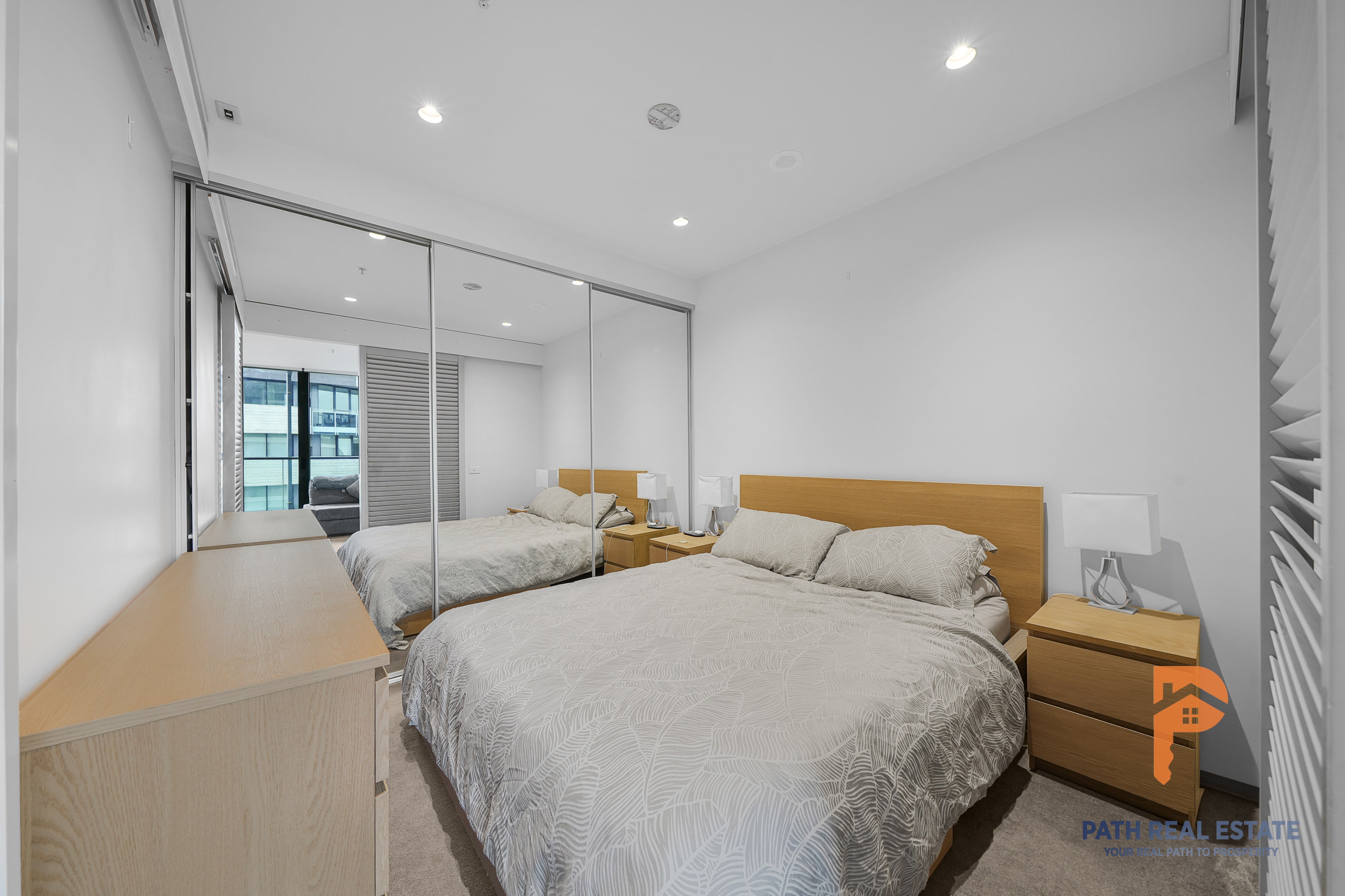 703 1 ACACIA PLACE, ABBOTSFORD VIC 3067 - Image 4