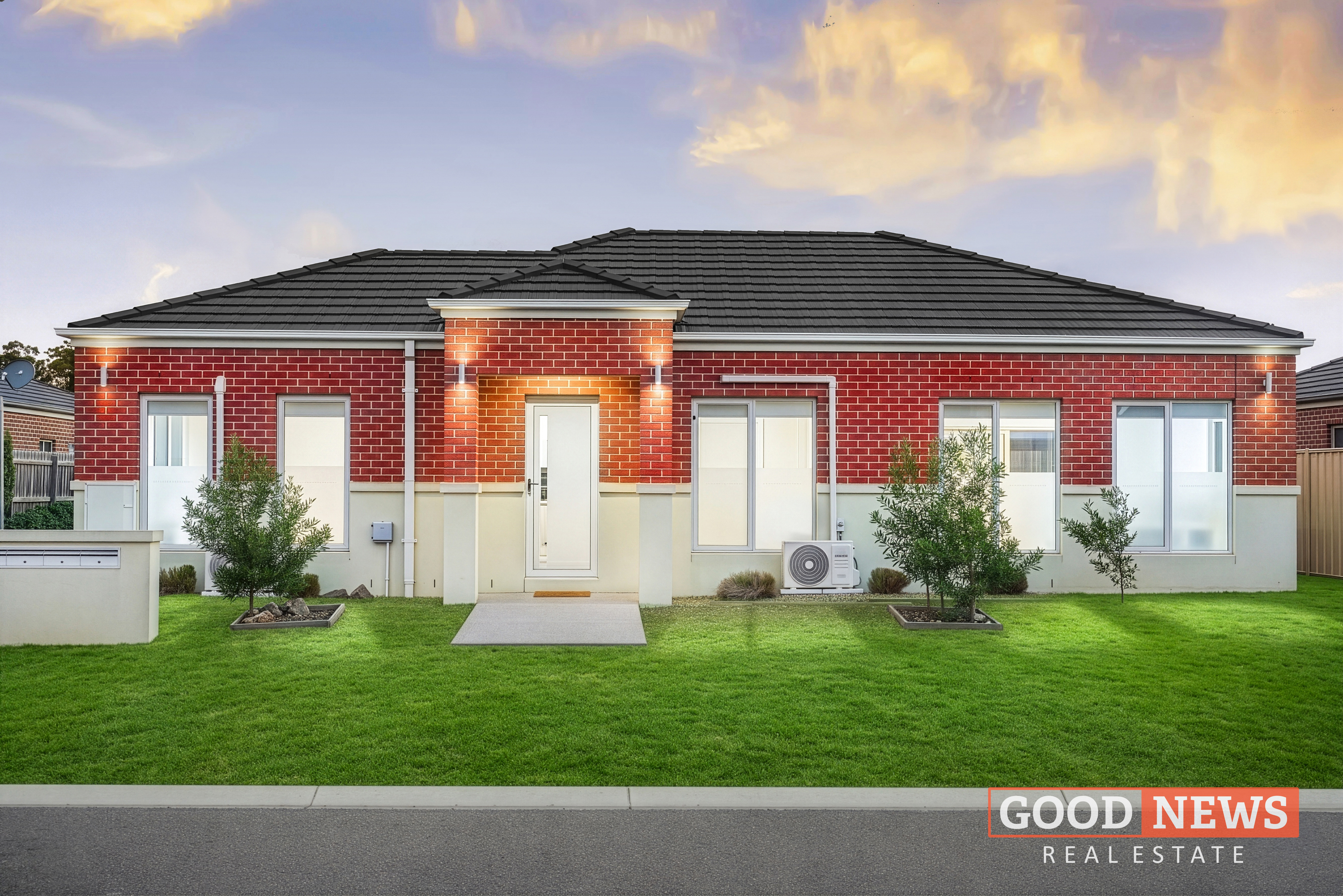 1 13 HAYWOOD GROVE, MELTON WEST VIC 3337 - Image 1