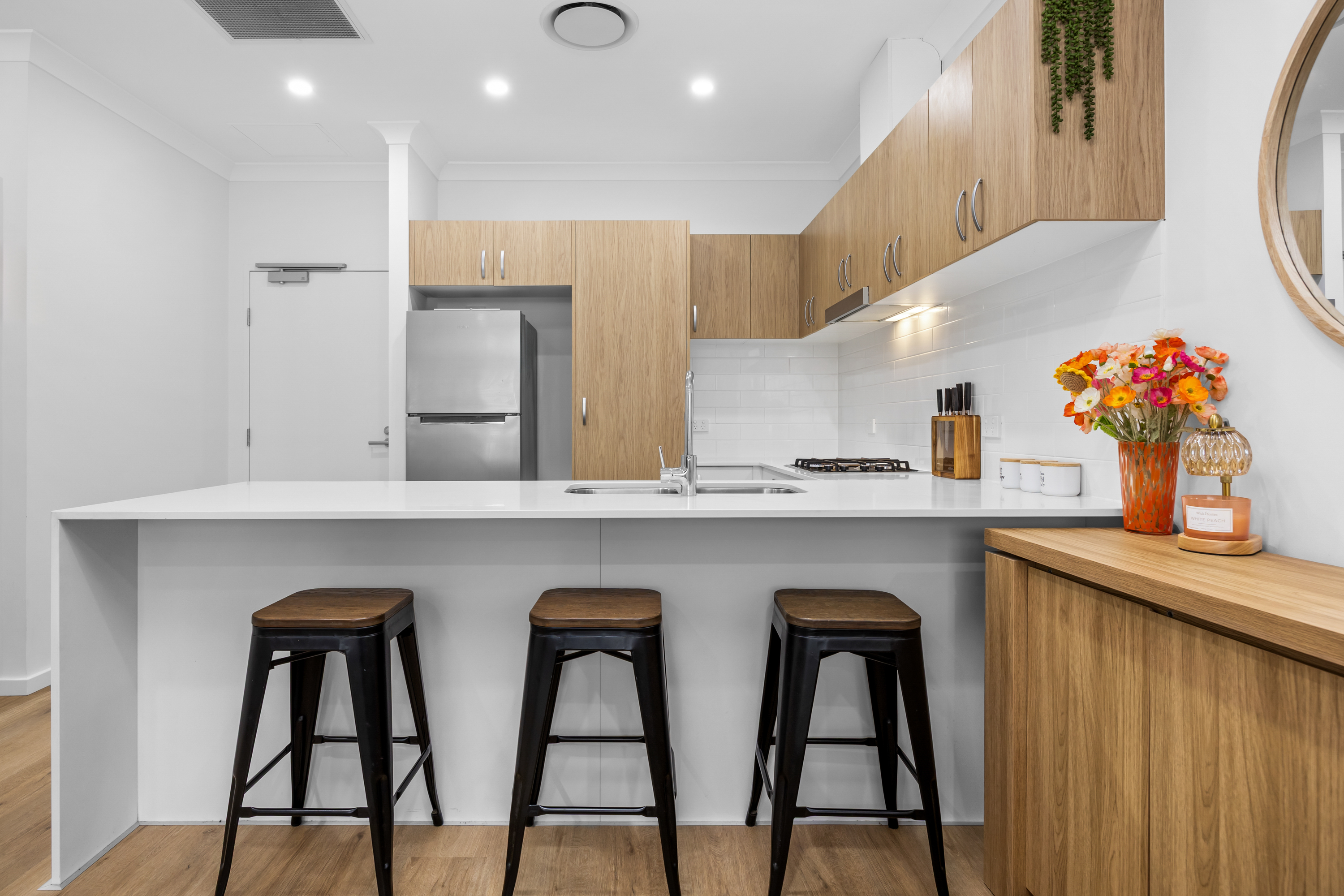 102 51 KING STREET, WARNERS BAY NSW 2282 - Image 4