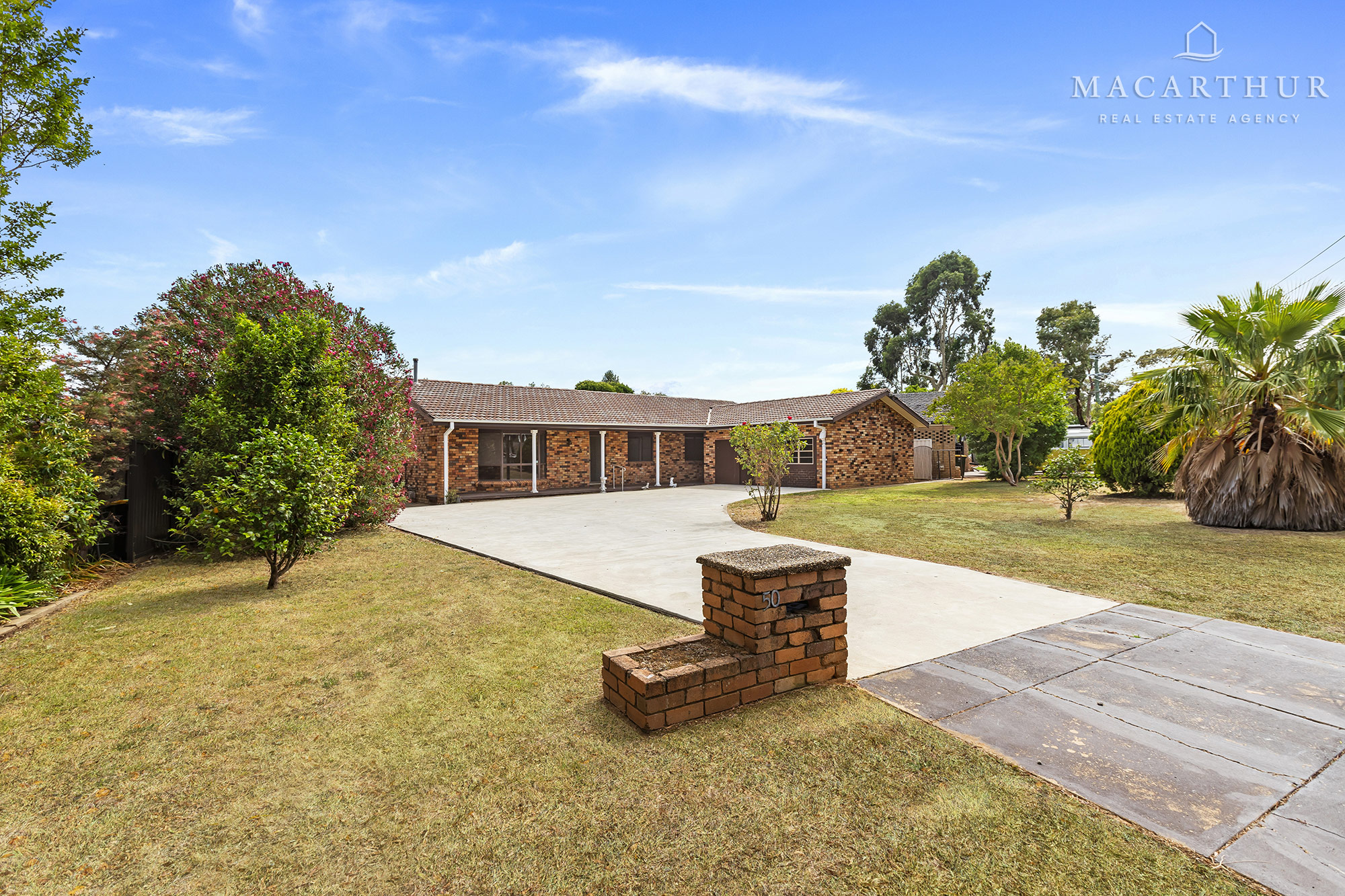 50 Balmoral Crescent, Lake Albert, NSW 2650 - Image 1