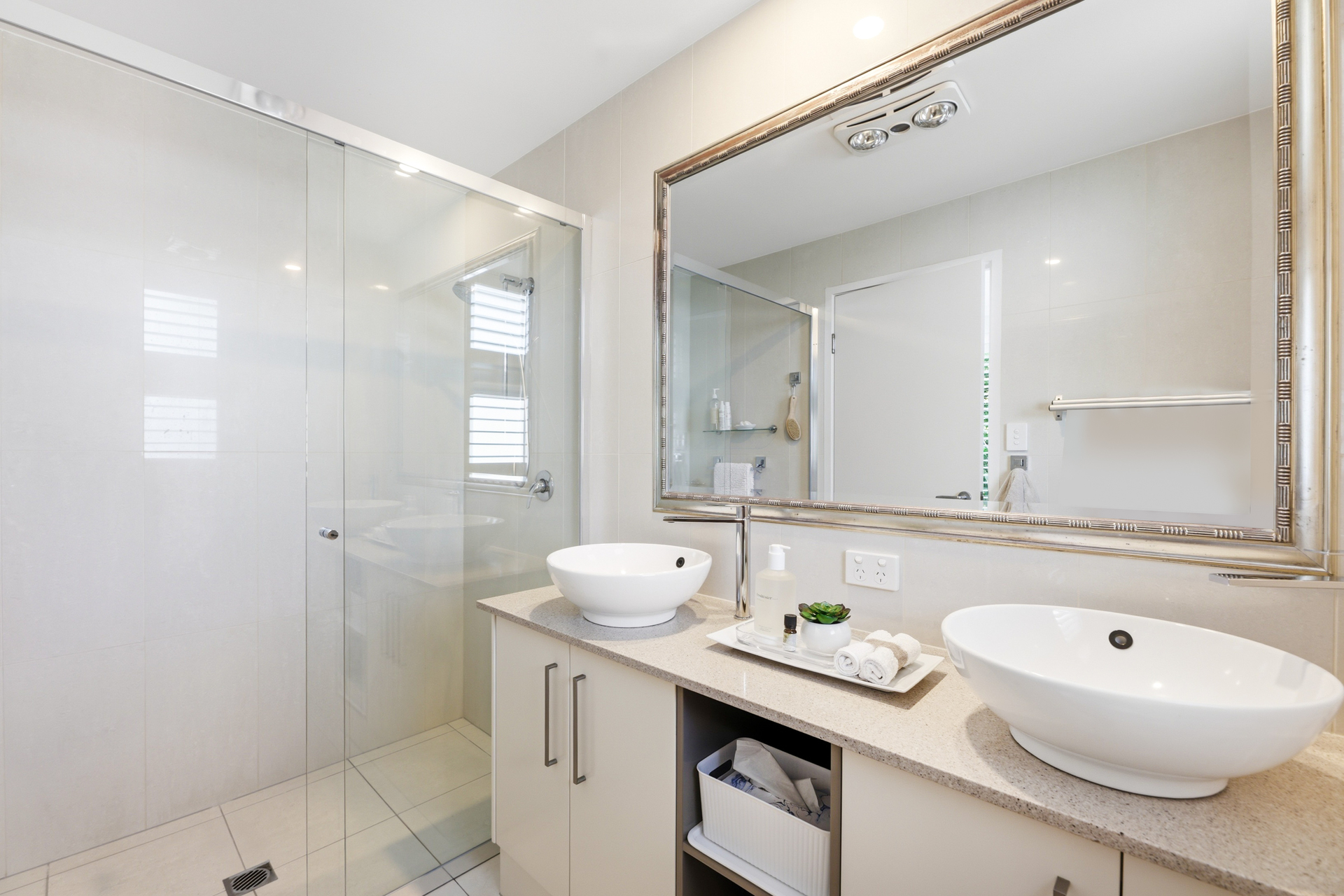 3-bedroom unit at 2 21 EWART STREET, BURLEIGH HEADS QLD 4220, Gold Coast, Queensland