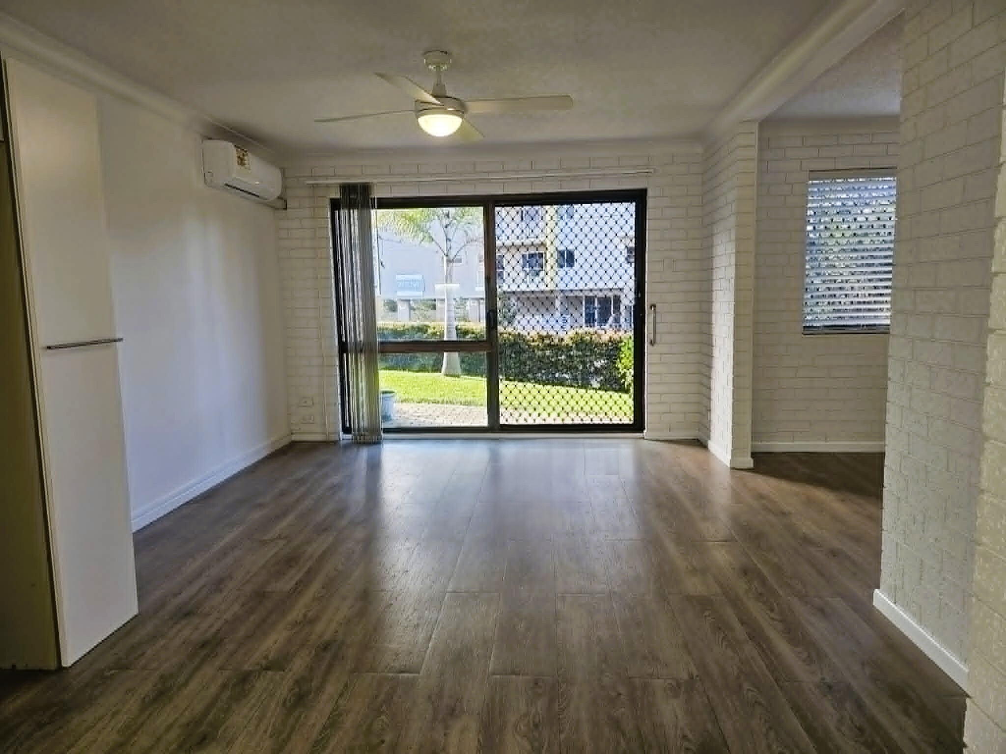PENINSULA TERRACE 1 5 SYDNEY STREET, REDCLIFFE QLD 4020 - Image 5