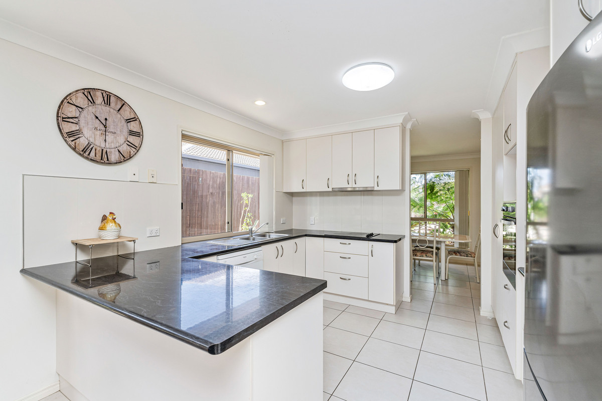 27/142-146 Elizabeth Street, Urangan, Qld, 4655 - Image 5