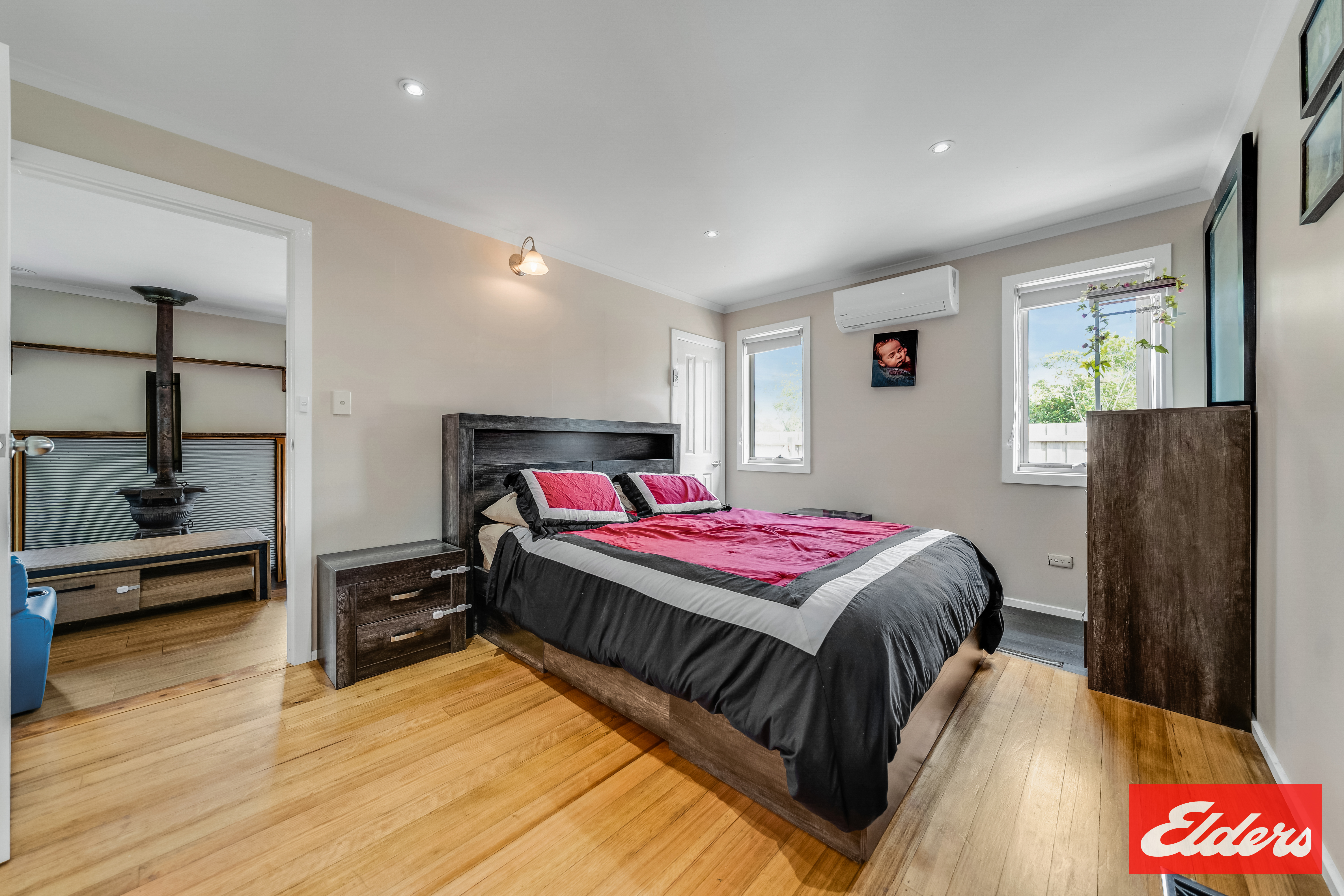 42 RAILWAY AVENUE, Bunyip VIC 3815 - Image 9