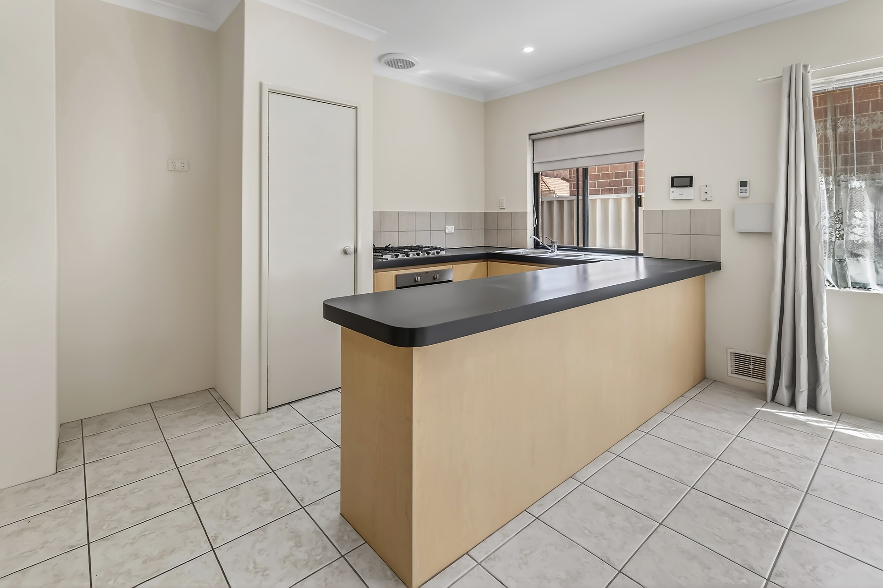 4 31 STANNARD STREET, BENTLEY WA 6102 - Image 8