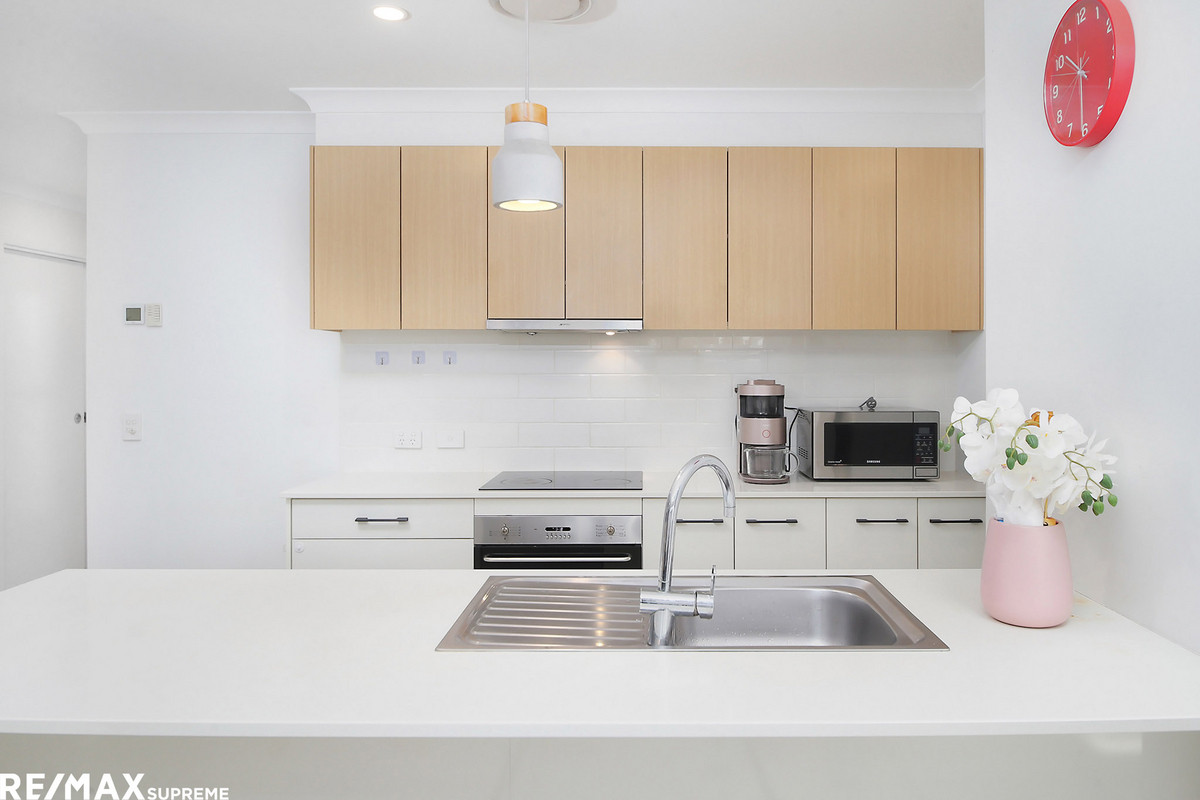 4/42 Selborne Street, Mount Gravatt East, Qld, 4122 - Image 2