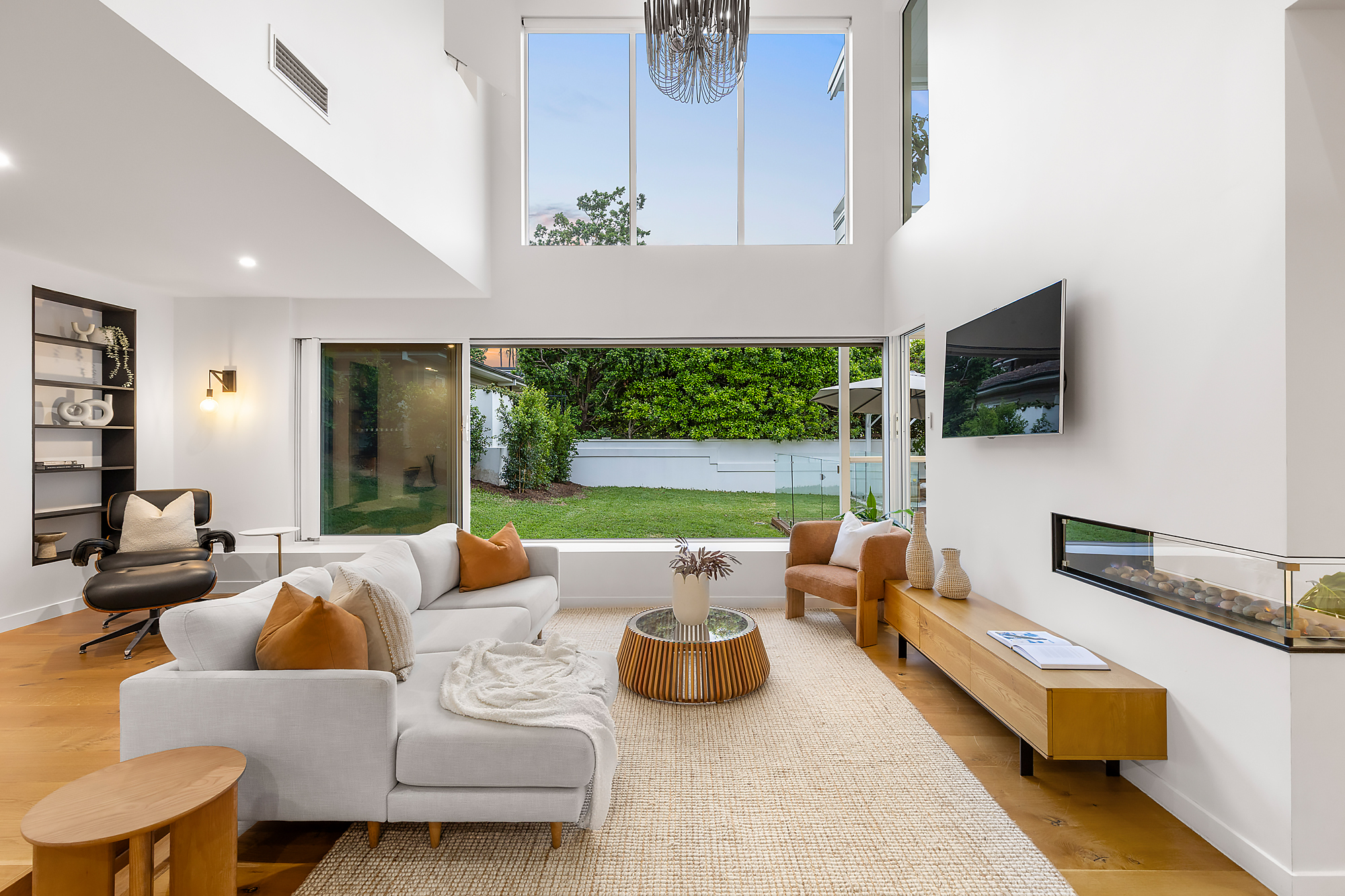 5-bedroom house at 61 SIRIUS STREET, Coorparoo QLD 4151, Brisbane, Queensland