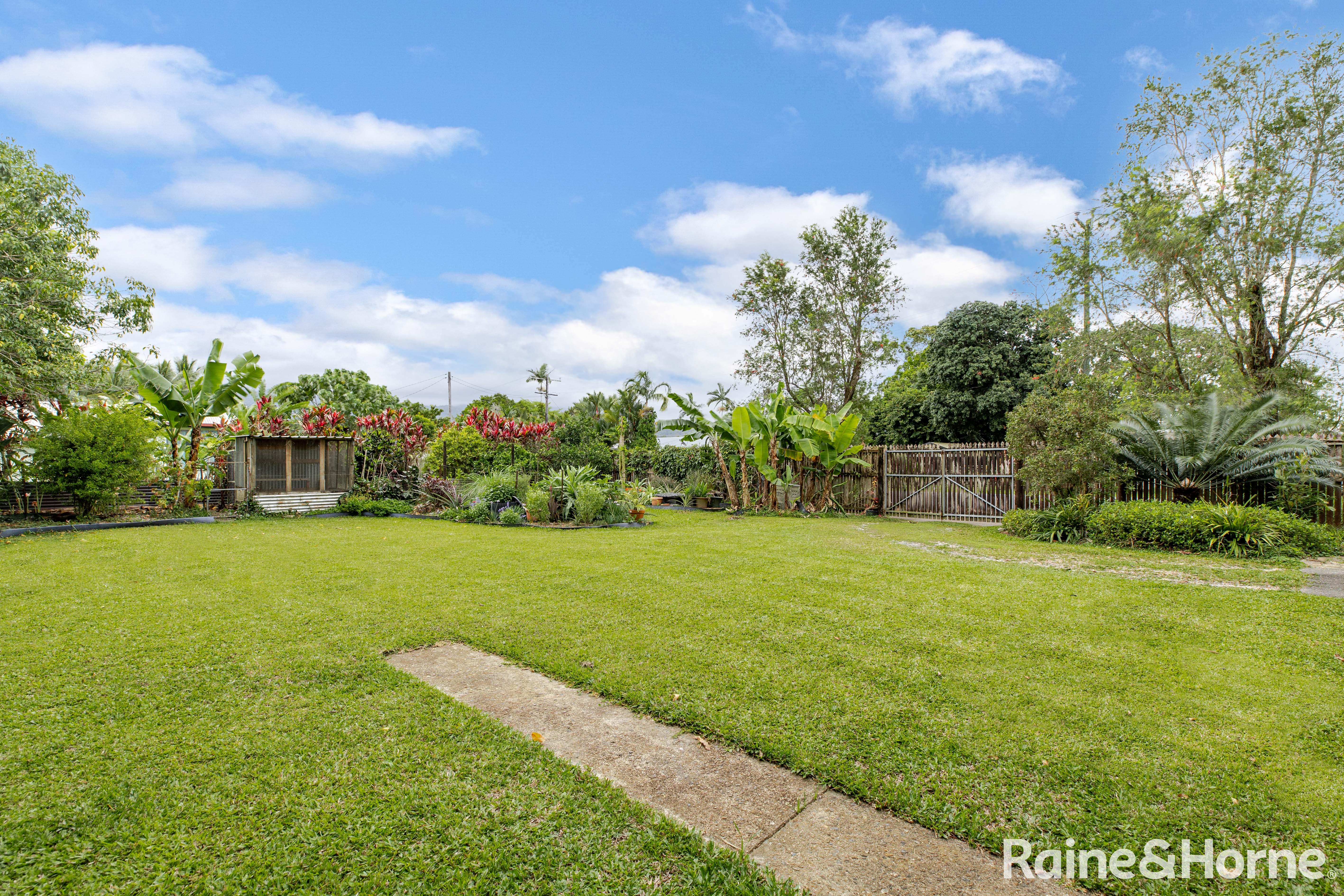 3-bedroom house at 11 Owen Street, Mossman, QLD 4873, Douglas, Queensland