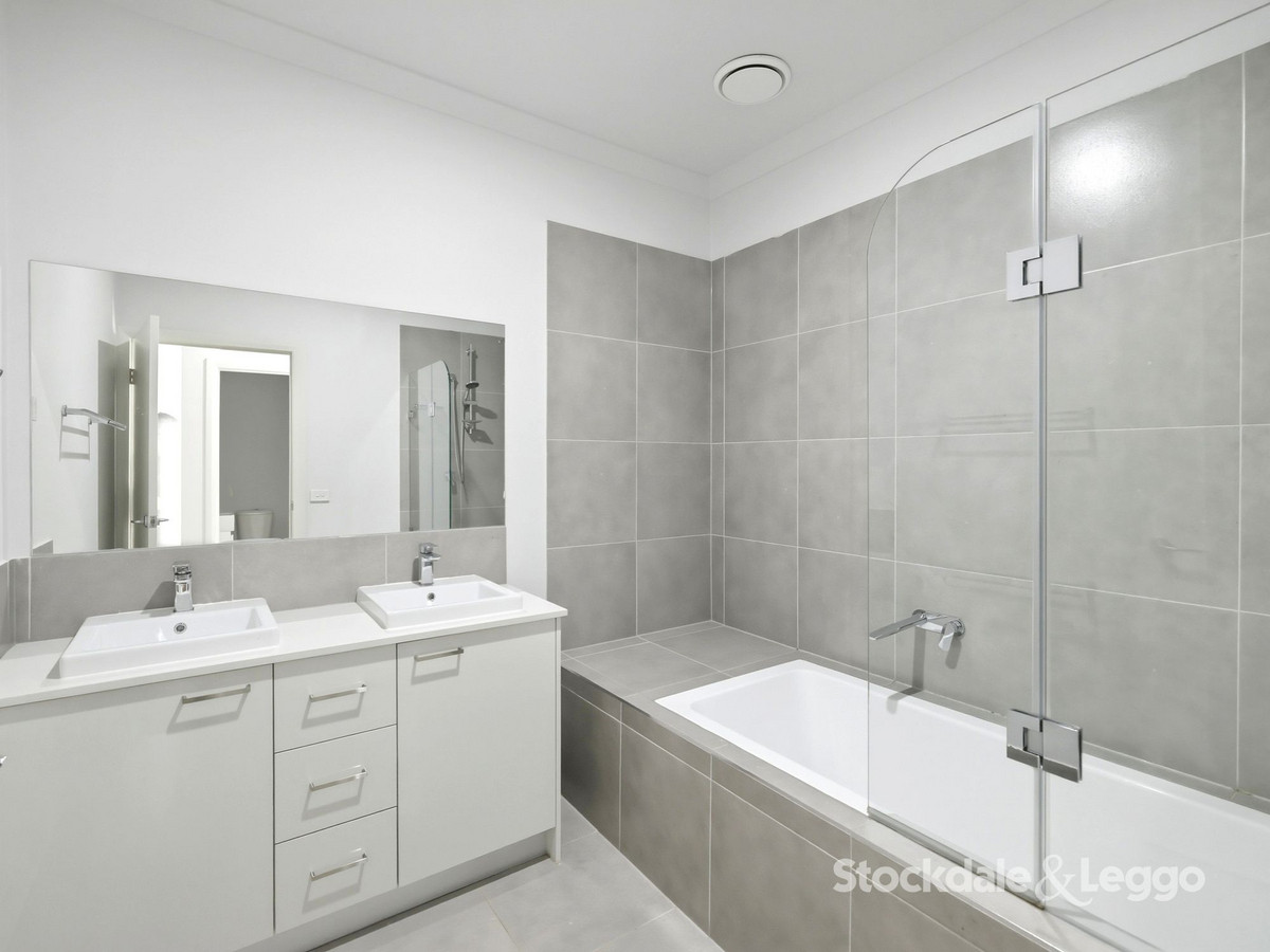 15B Meikle Street, Maddingley, VIC 3340 - Image 10