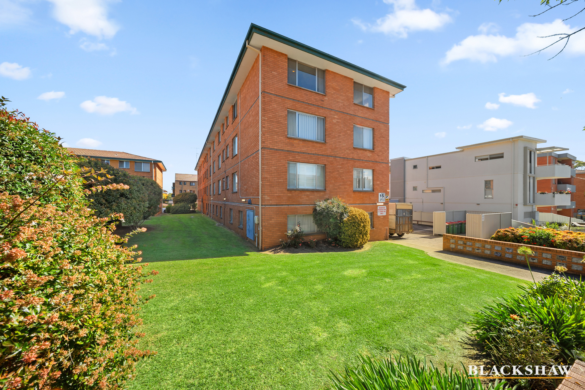 14 15 CREST ROAD, CRESTWOOD NSW 2620 - Image 10