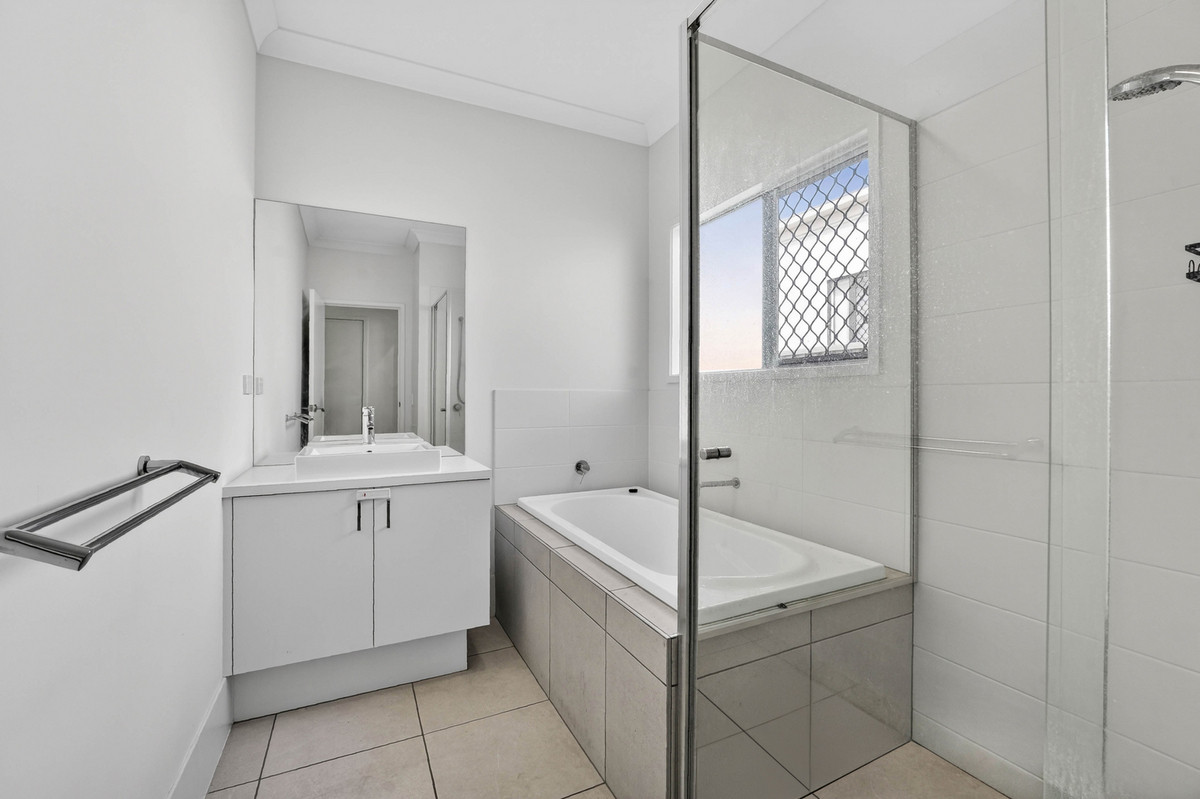 50 EDE ROAD, Redbank Plains QLD 4301 - Image 9