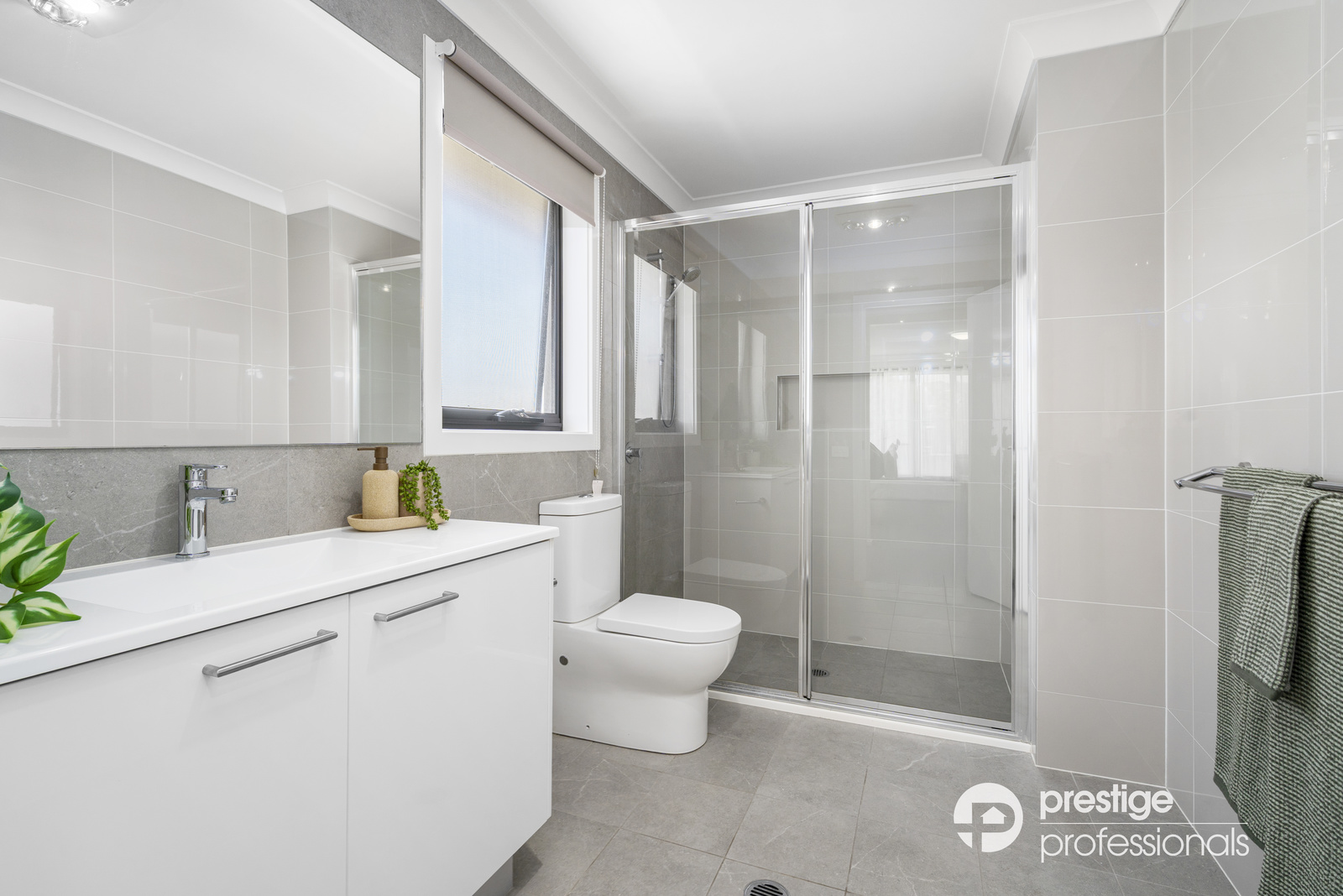 29 Greenview Drive, Moorebank, NSW 2170 - Image 7