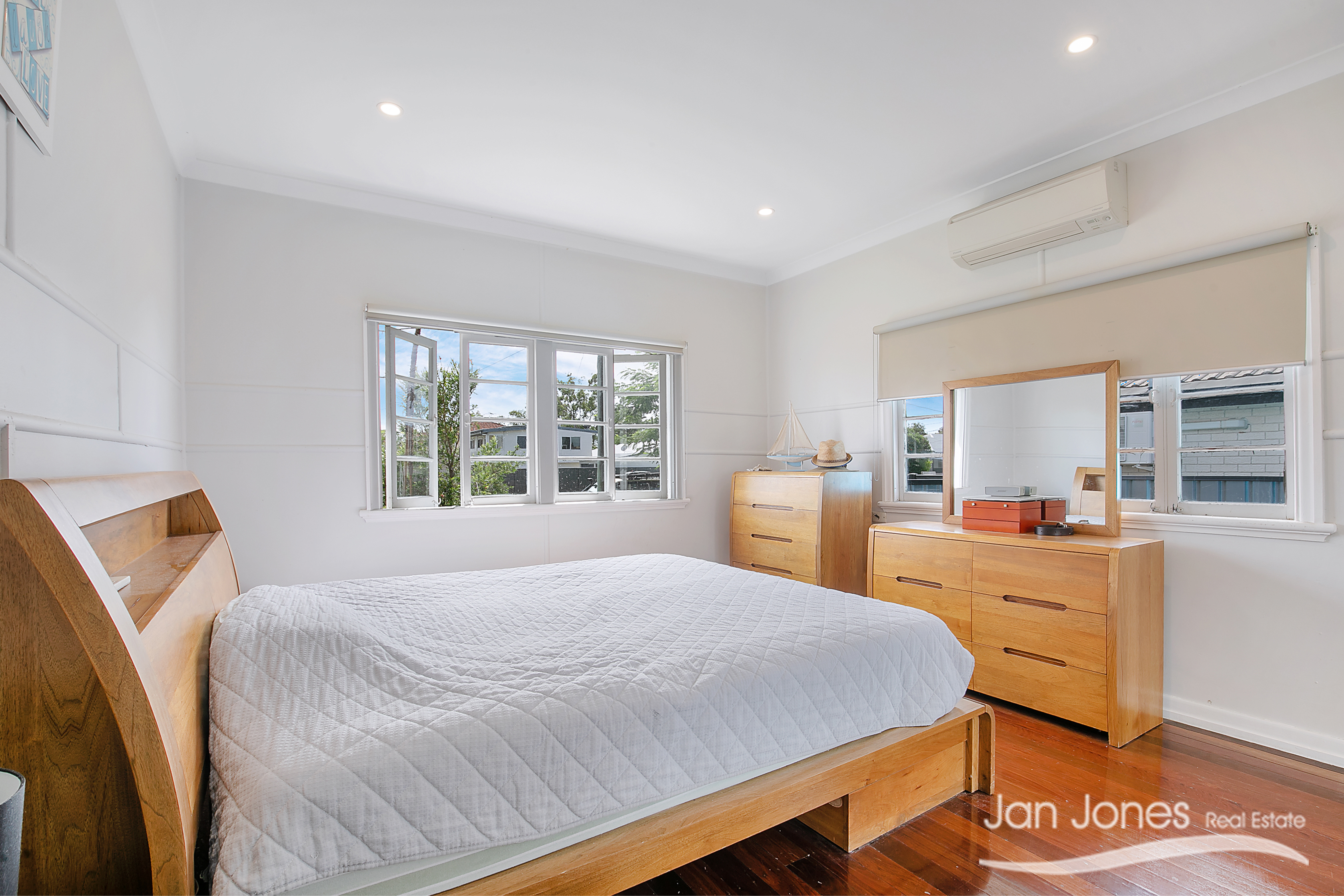 107 EVERSLEIGH ROAD, Scarborough QLD 4020 - Image 8