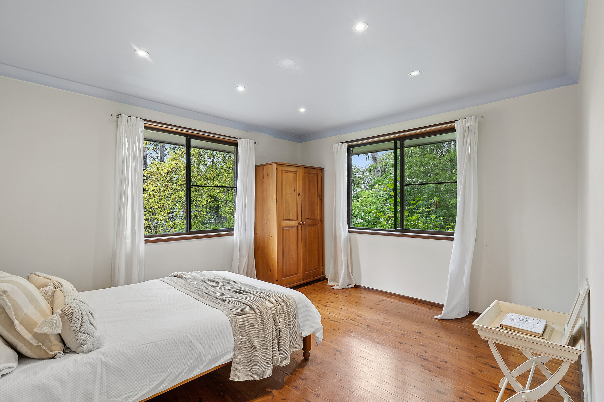 5-bedroom house at 22 Albert Road, Bullaburra, NSW 2784, Blue Mountains, New South Wales