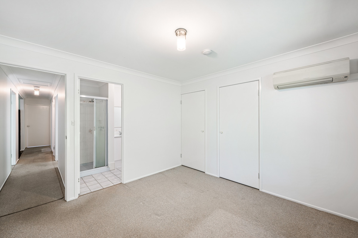 5-bedroom house at 122-124 IRONBARK DRIVE, Woodford QLD 4514, , Queensland