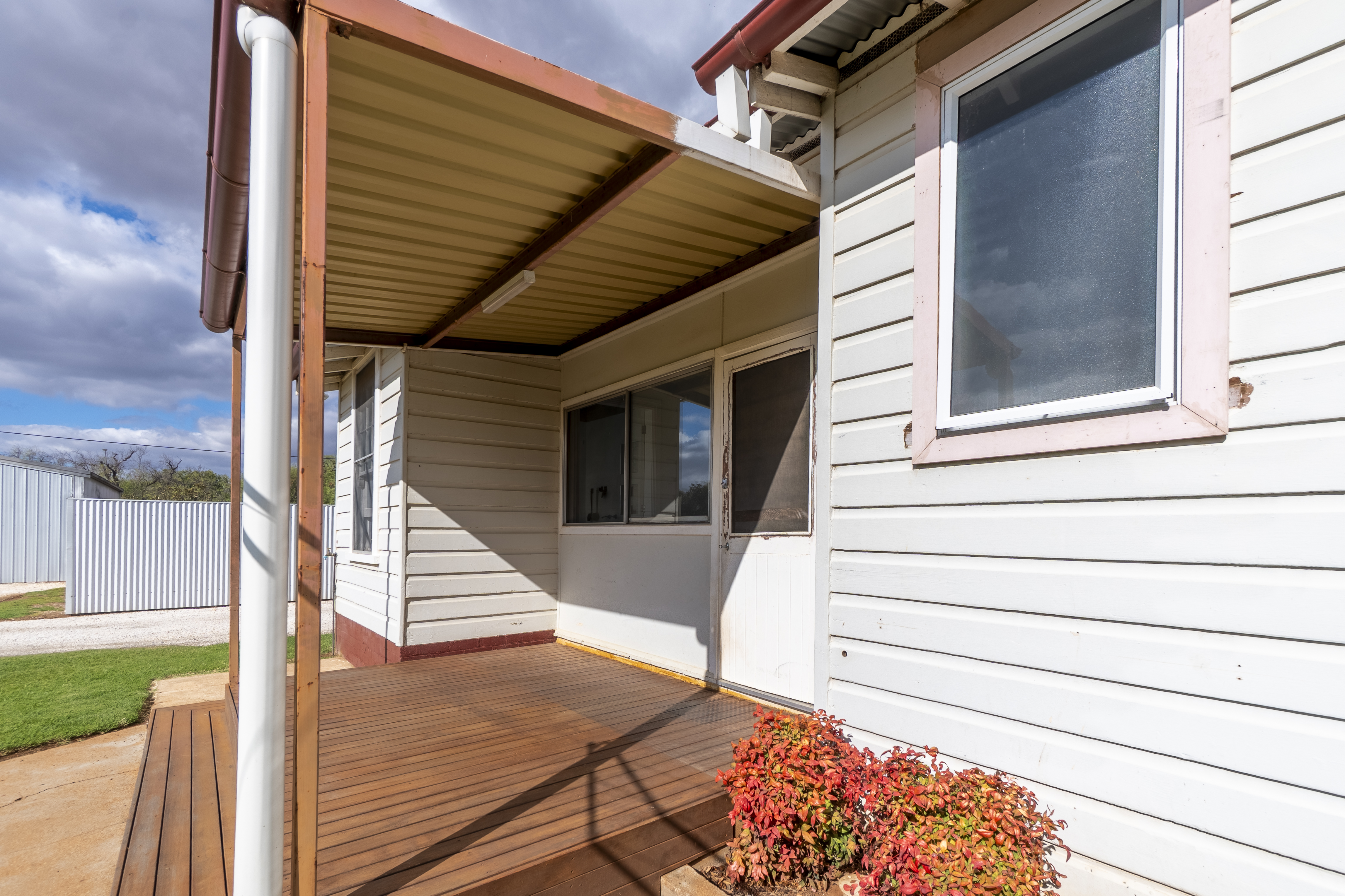 3-bedroom house at BEHIND POST OFFICE 11 PITT STREET, ARIAH PARK NSW 2665, Temora, New South Wales