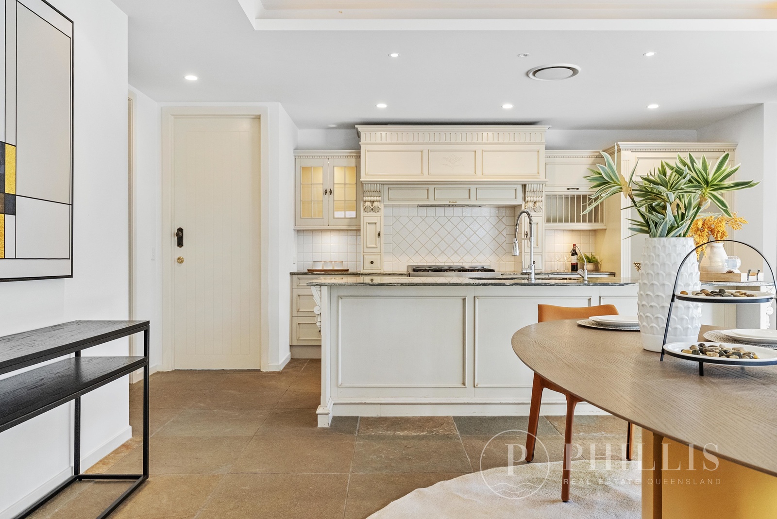 104 COMPASS DRIVE, Biggera Waters QLD 4216 - Image 8