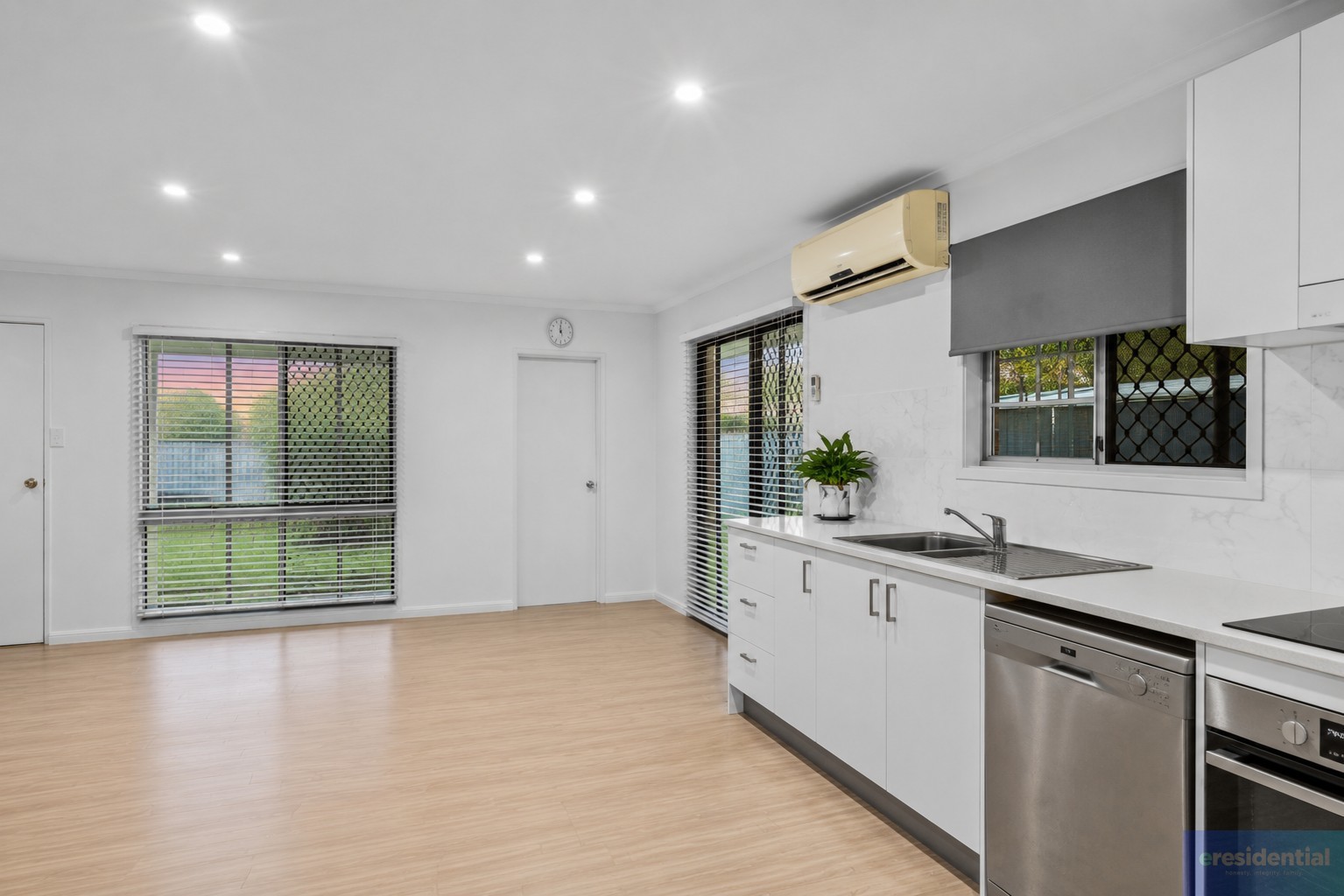 23 DONGARVEN DRIVE, Eagleby QLD 4207 - Image 9