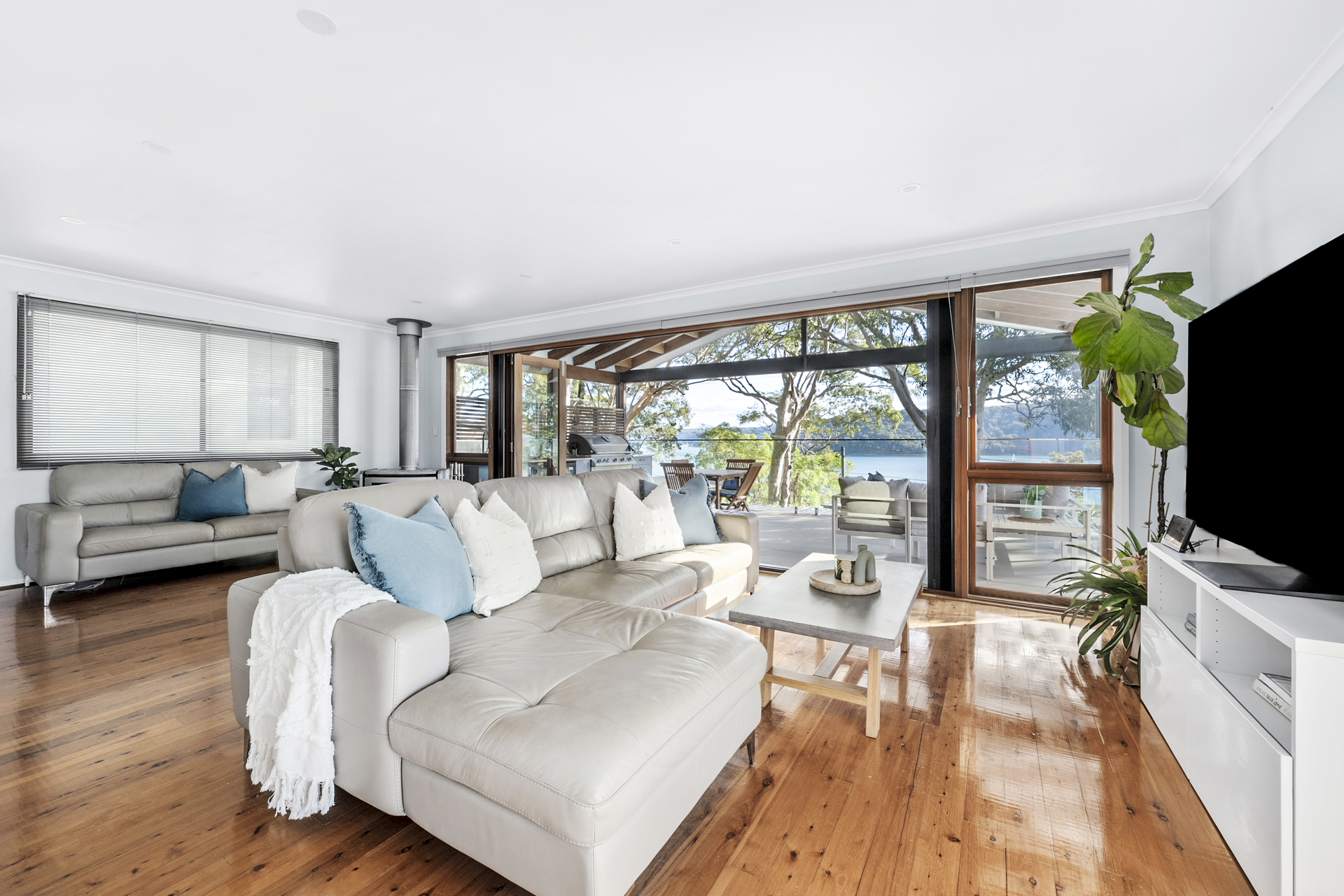 4-bedroom house at 190 RIVERVIEW ROAD, Avalon Beach NSW 2107, Northern Beaches, New South Wales