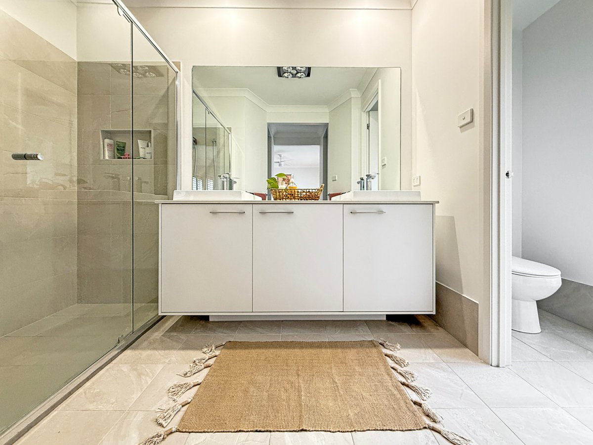 4-bedroom house at 15 Rengor Close, Belmont North, NSW 2280, , New South Wales