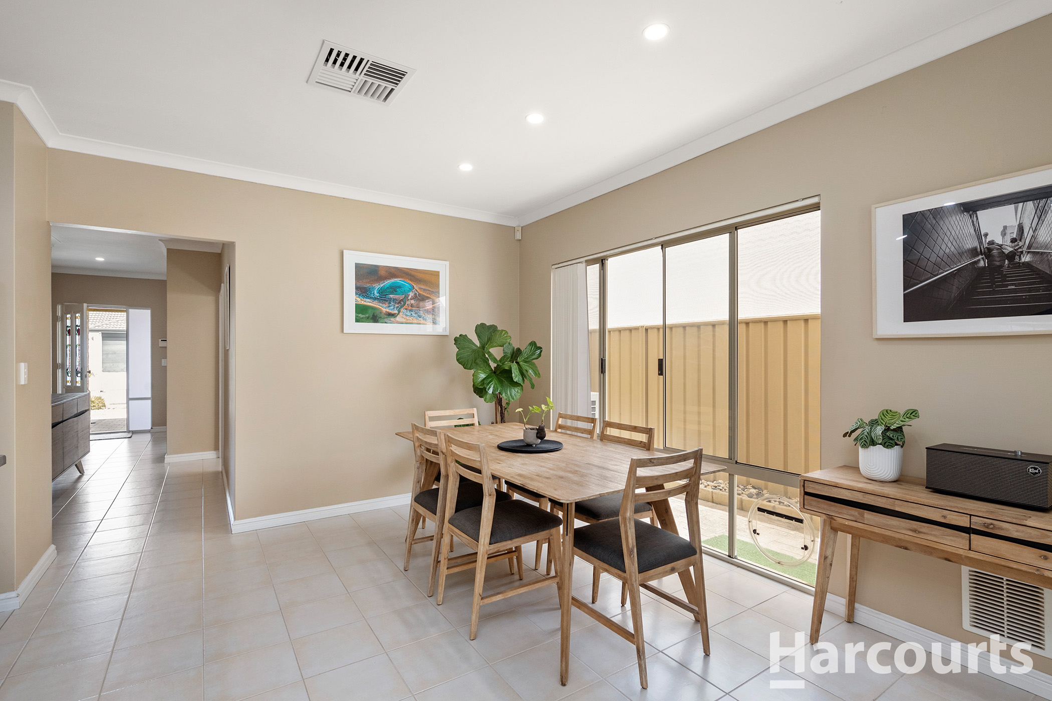 27 Finsbury Drive, Thornlie, WA 6108 - Image 7