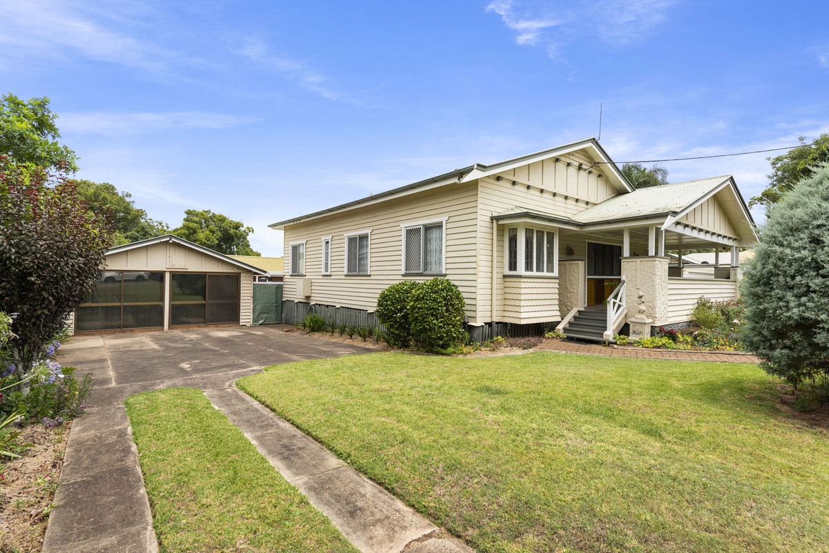 3-bedroom house at 77 Curzon Street, East Toowoomba, QLD 4350, Toowoomba, Queensland
