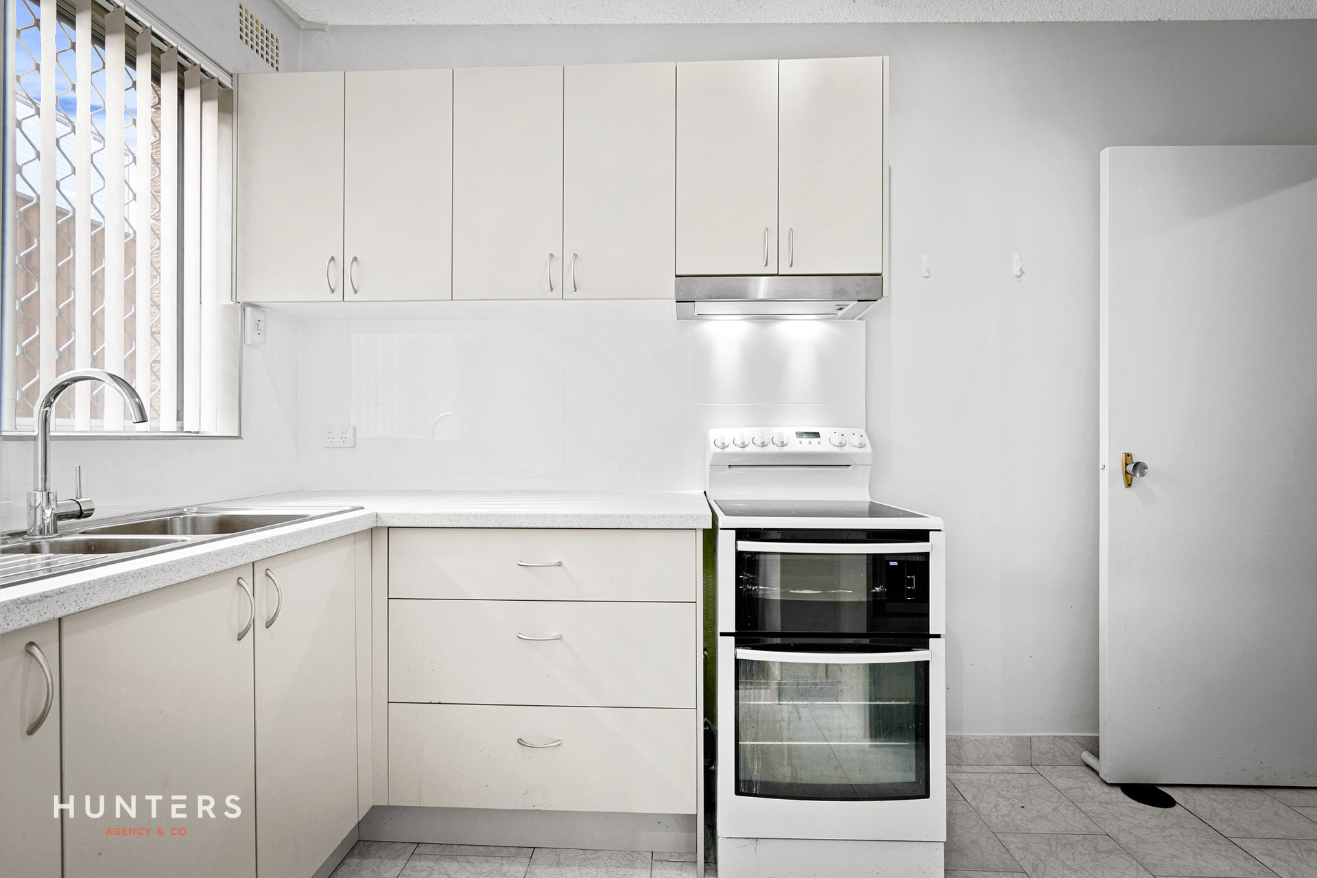 2 61 WESTON STREET, HARRIS PARK NSW 2150 - Image 10