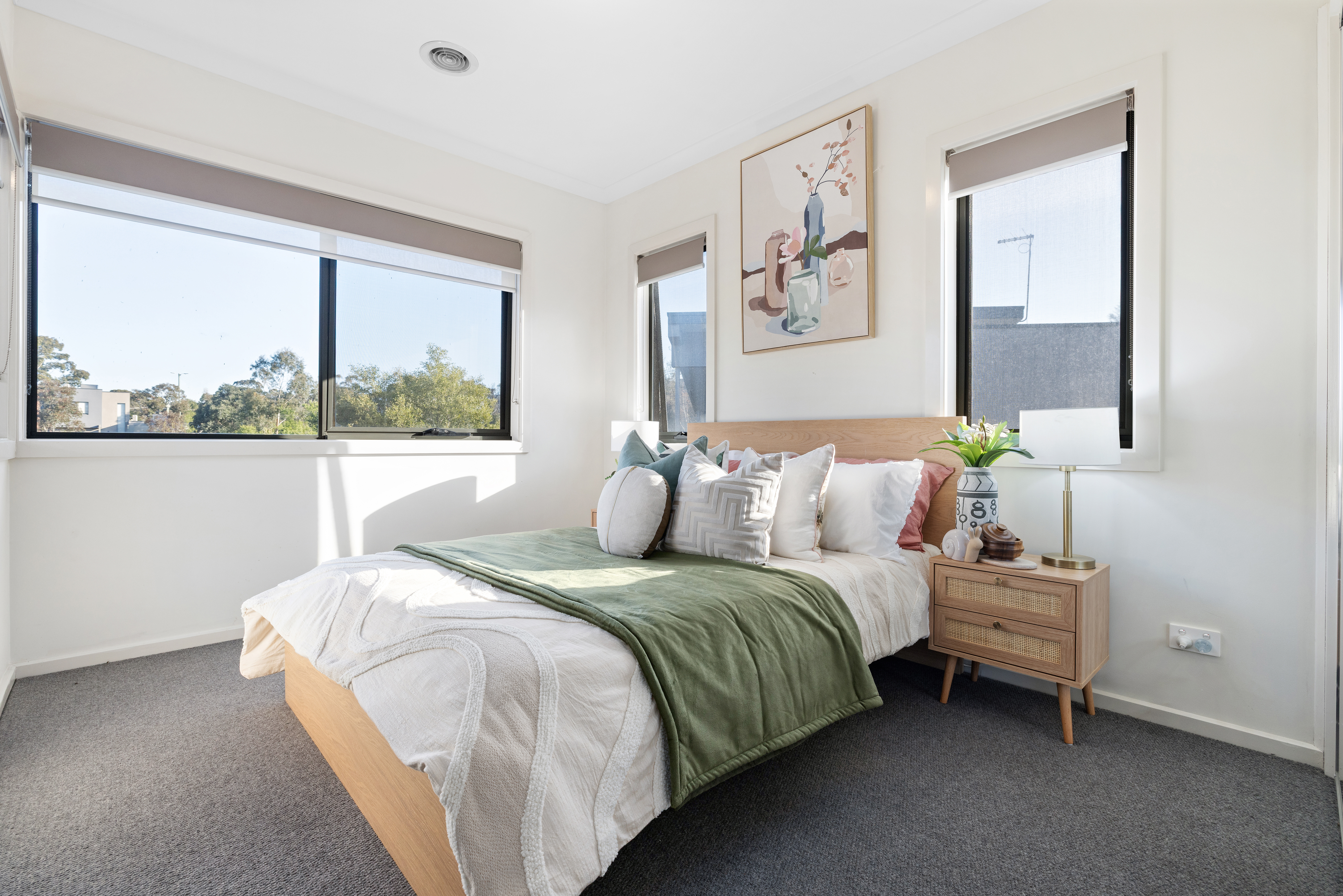4-bedroom unit at 8 Primary Street, Mooroolbark, VIC 3138, Yarra Ranges, Victoria