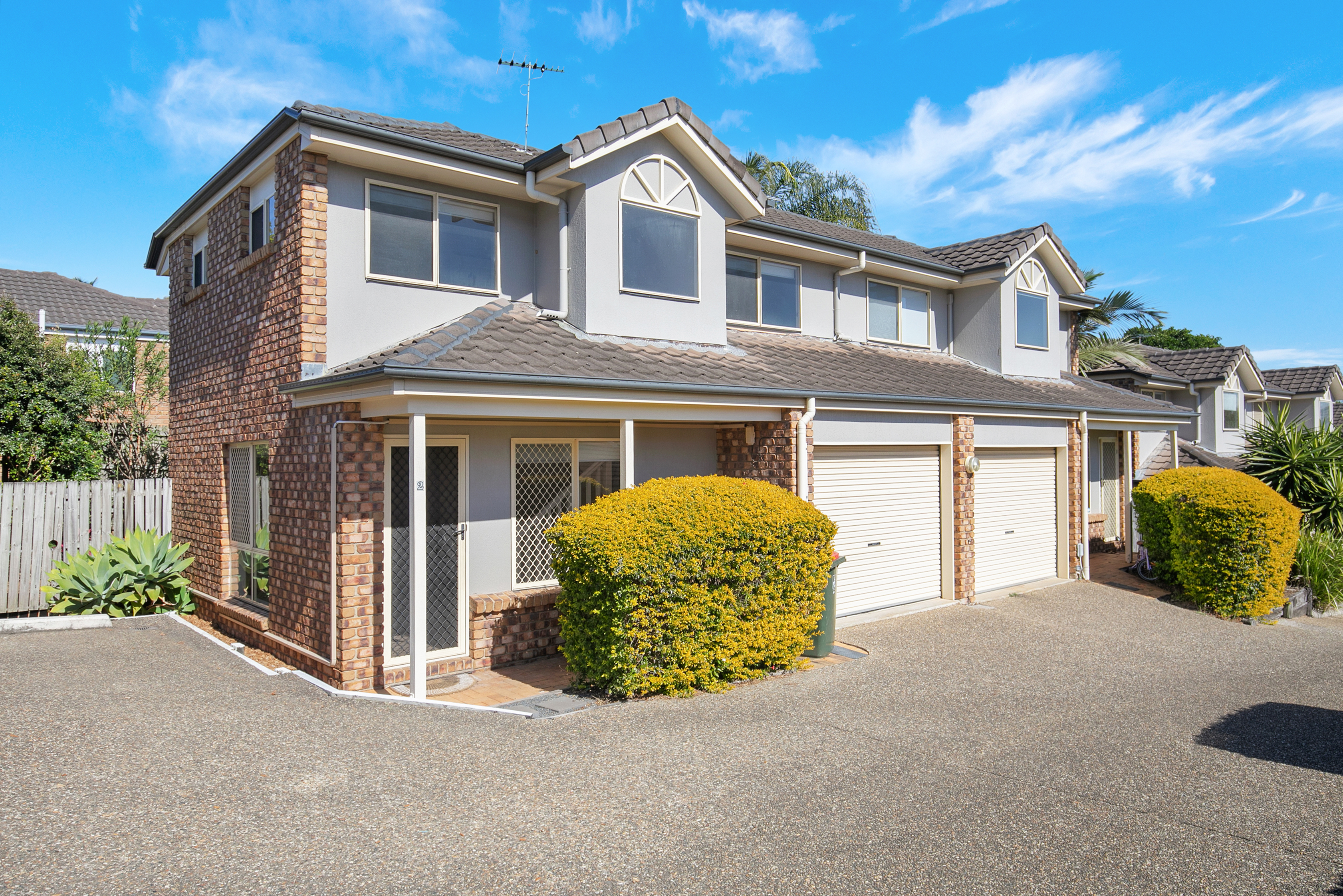 2 27 DANIELLS STREET, CARINA QLD 4152 - Image 1