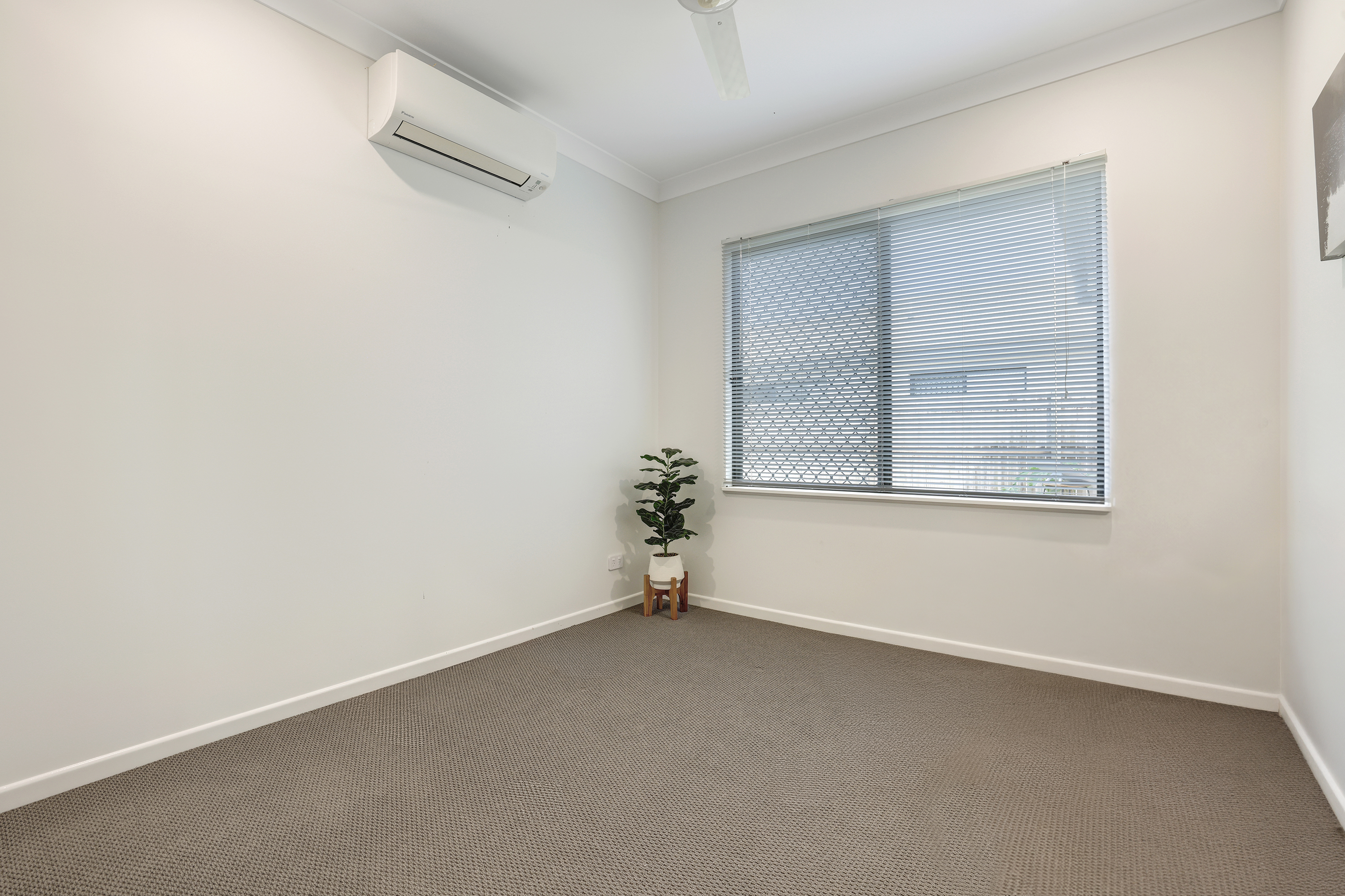 11 Girringun Parade, Mount Peter, QLD 4869 - Image 8